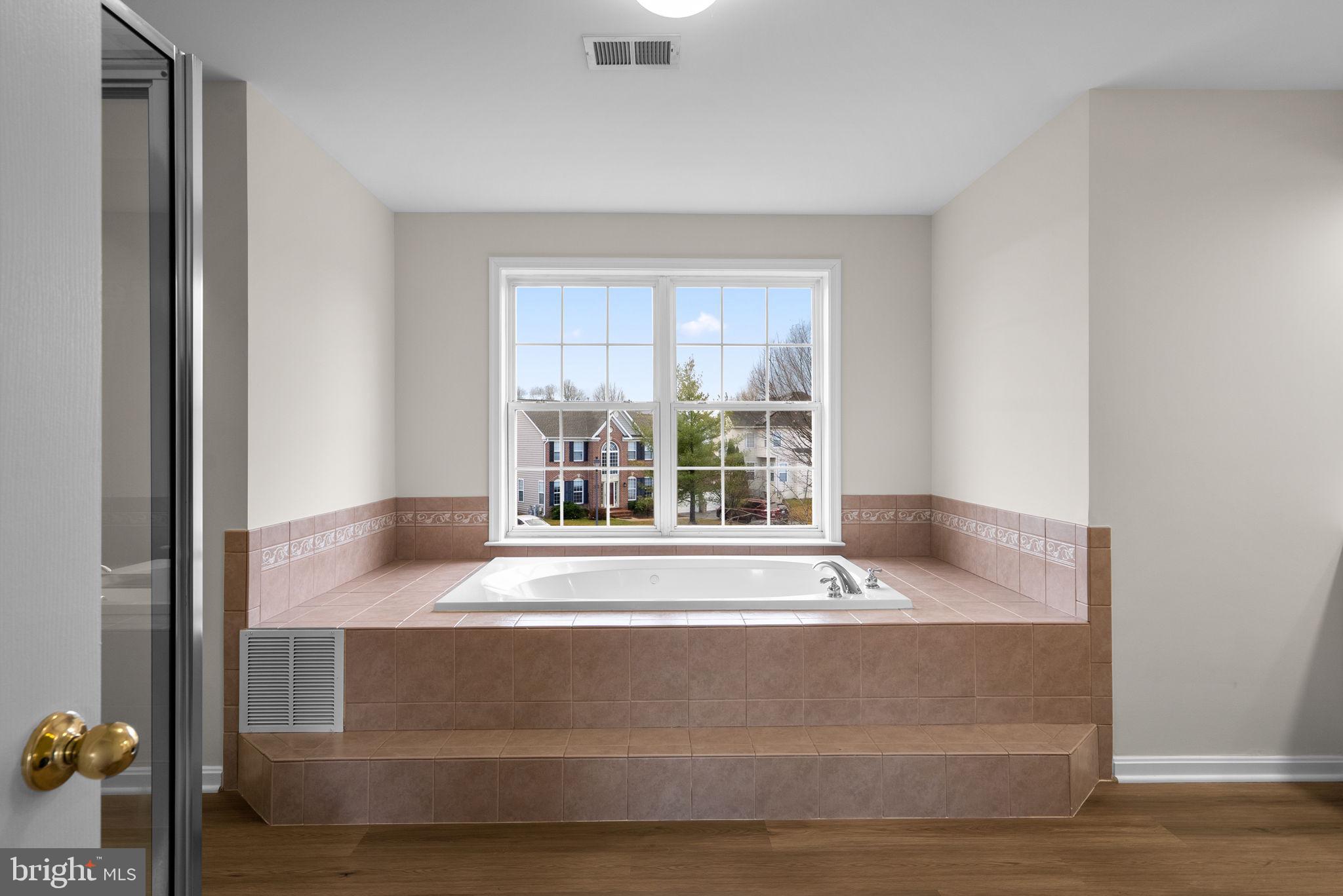 WELLINGTON - Residential