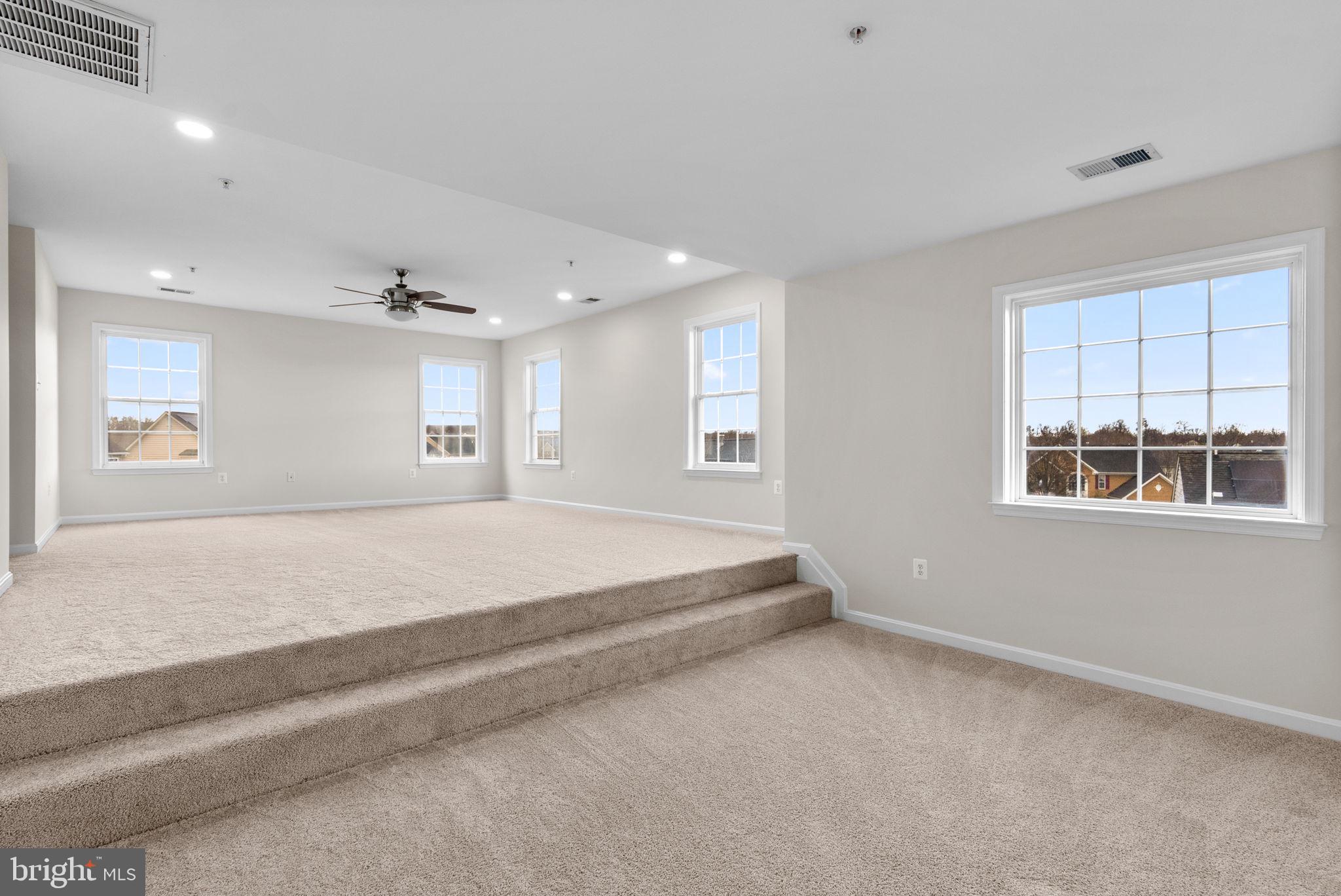 WELLINGTON - Residential