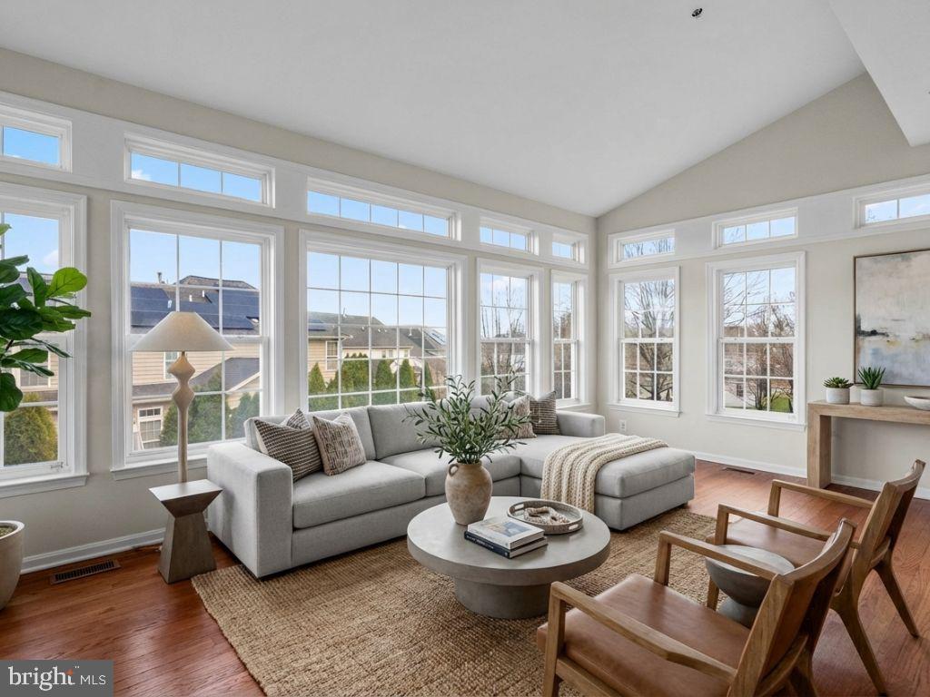 WELLINGTON - Residential