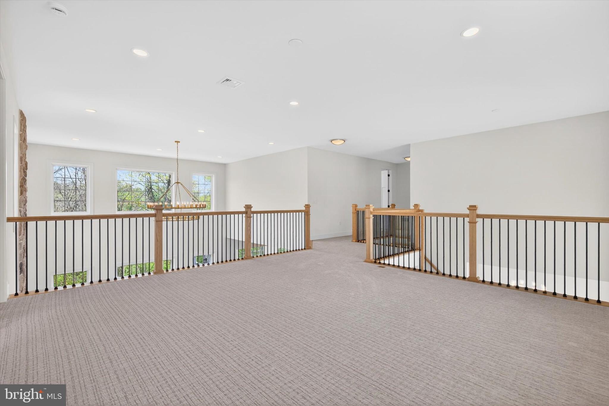 PINEHURST HILLS - Residential
