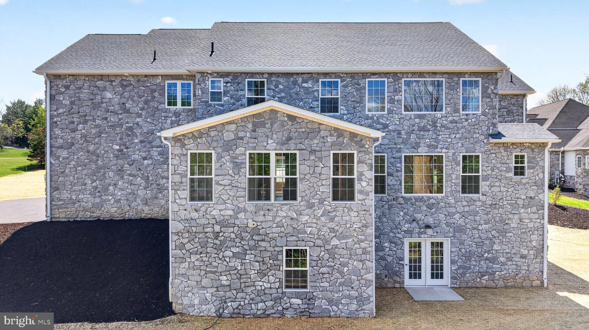 PINEHURST HILLS - Residential
