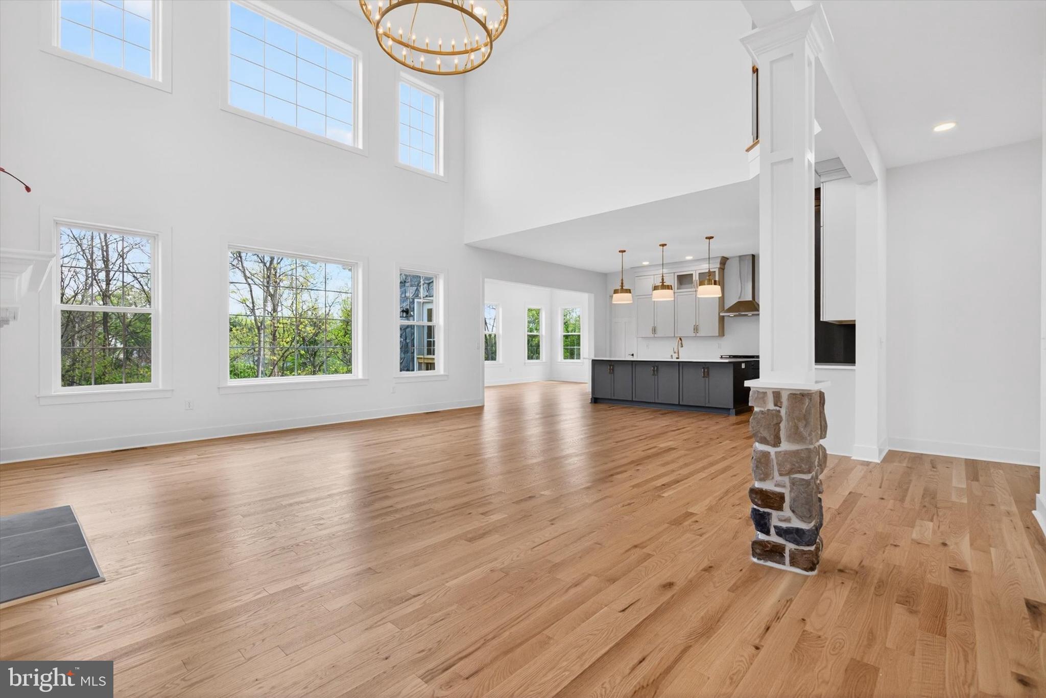 PINEHURST HILLS - Residential