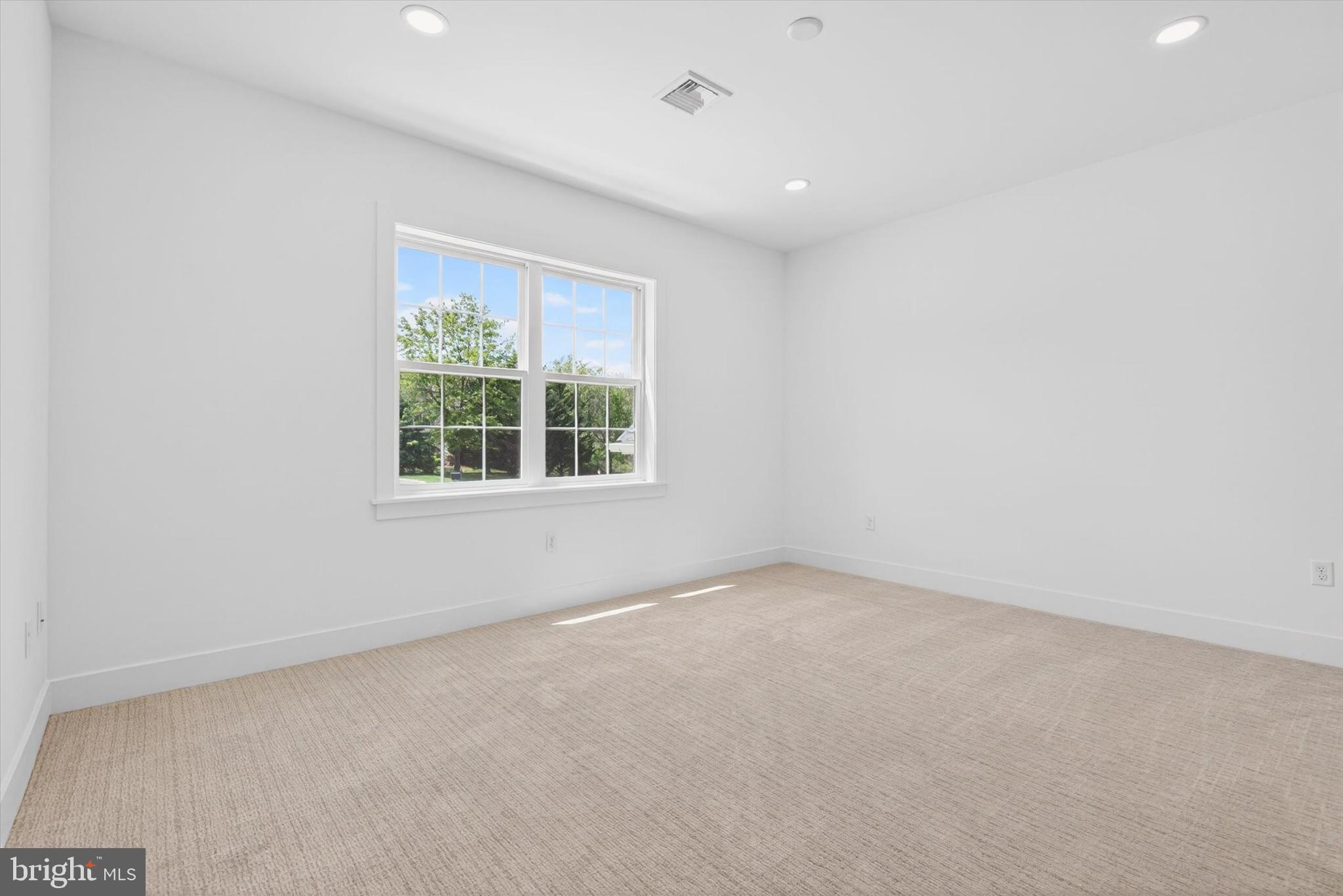 PINEHURST HILLS - Residential