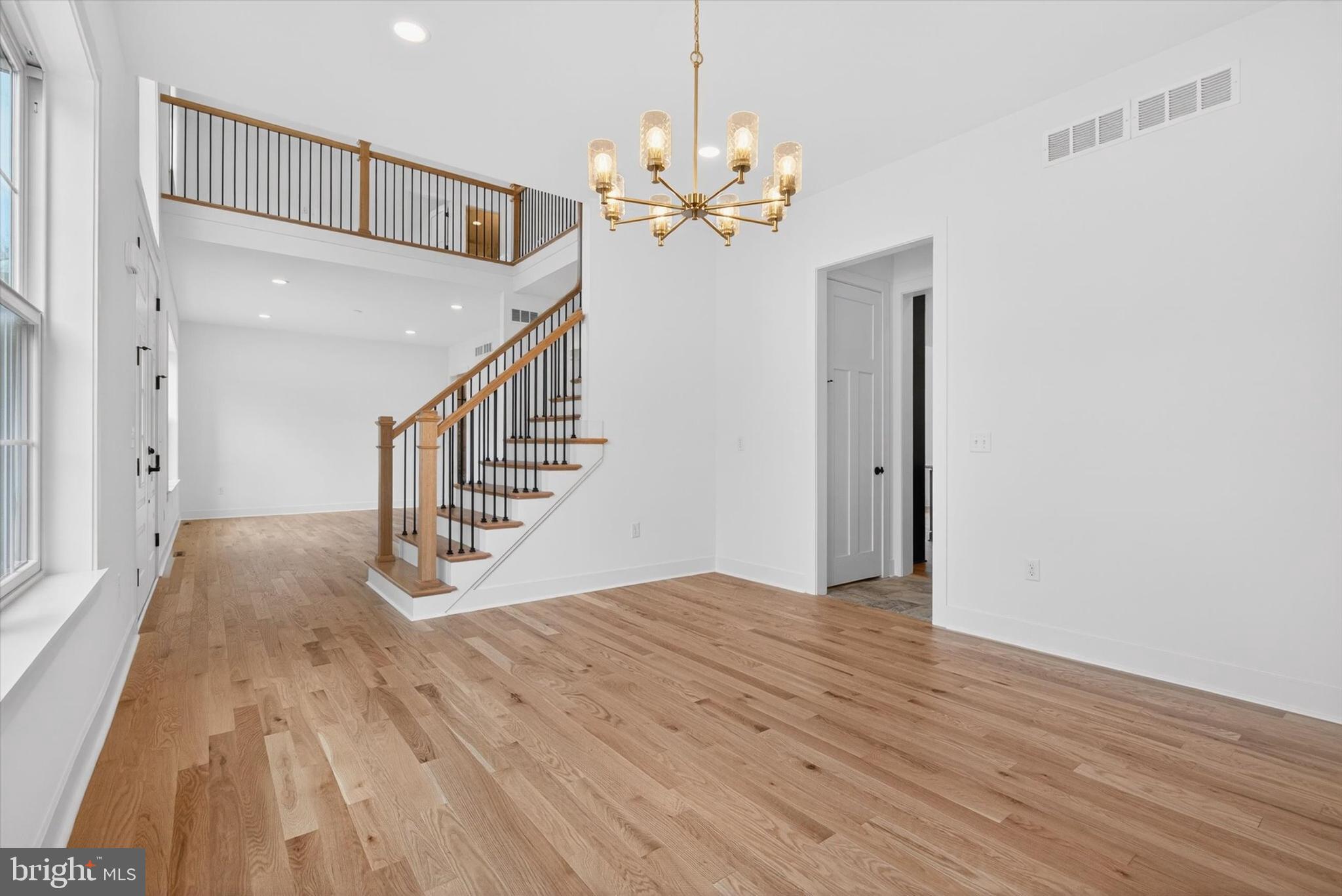PINEHURST HILLS - Residential