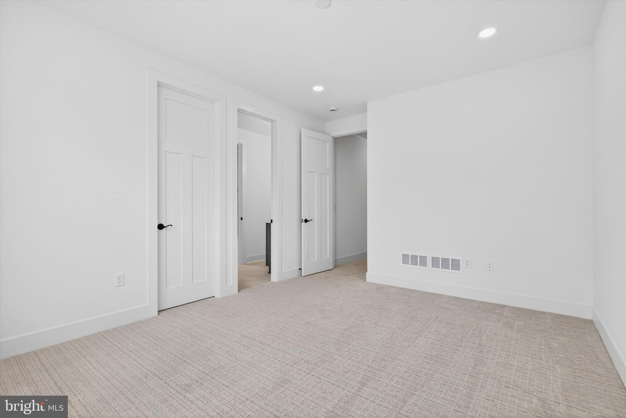 PINEHURST HILLS - Residential