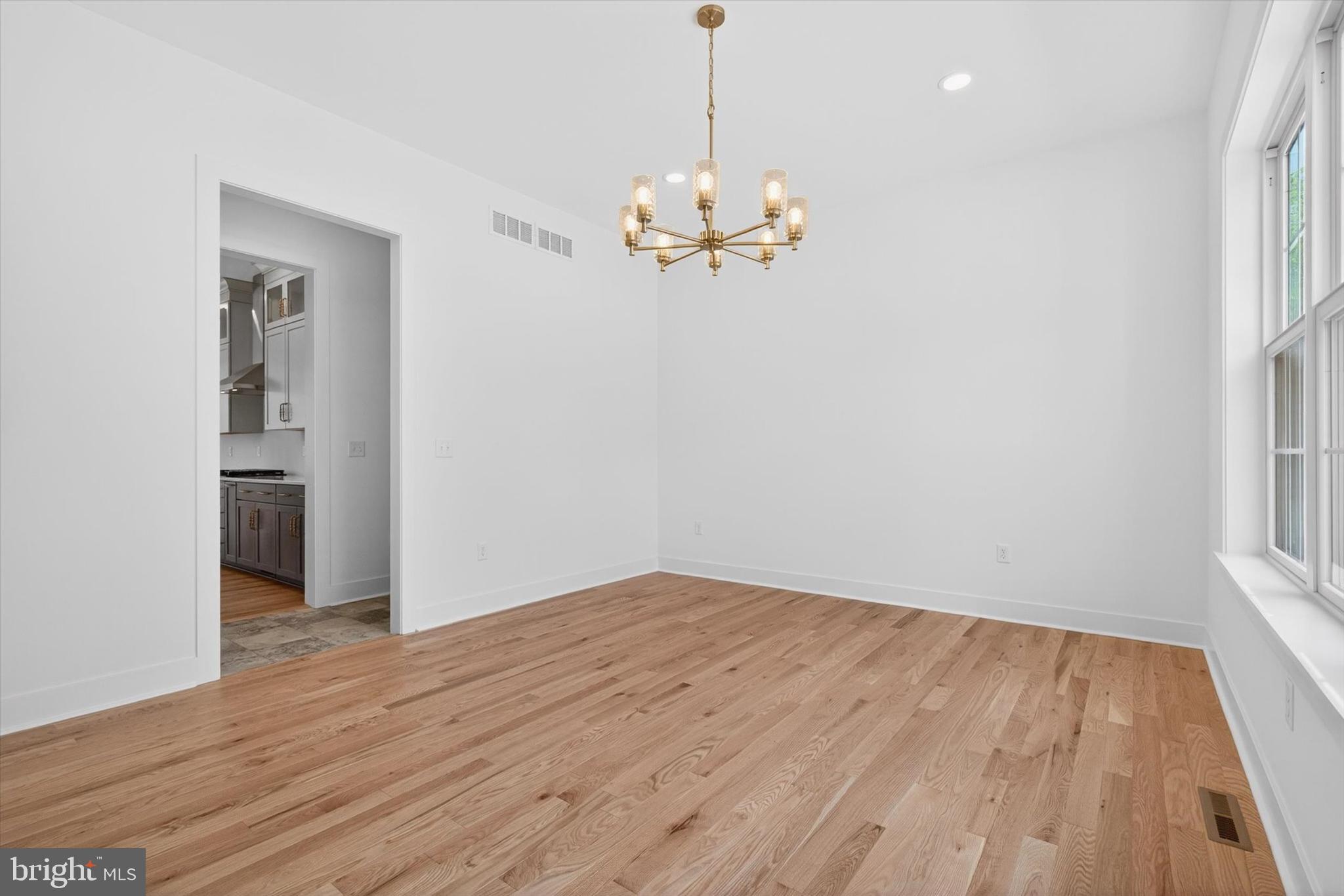 PINEHURST HILLS - Residential