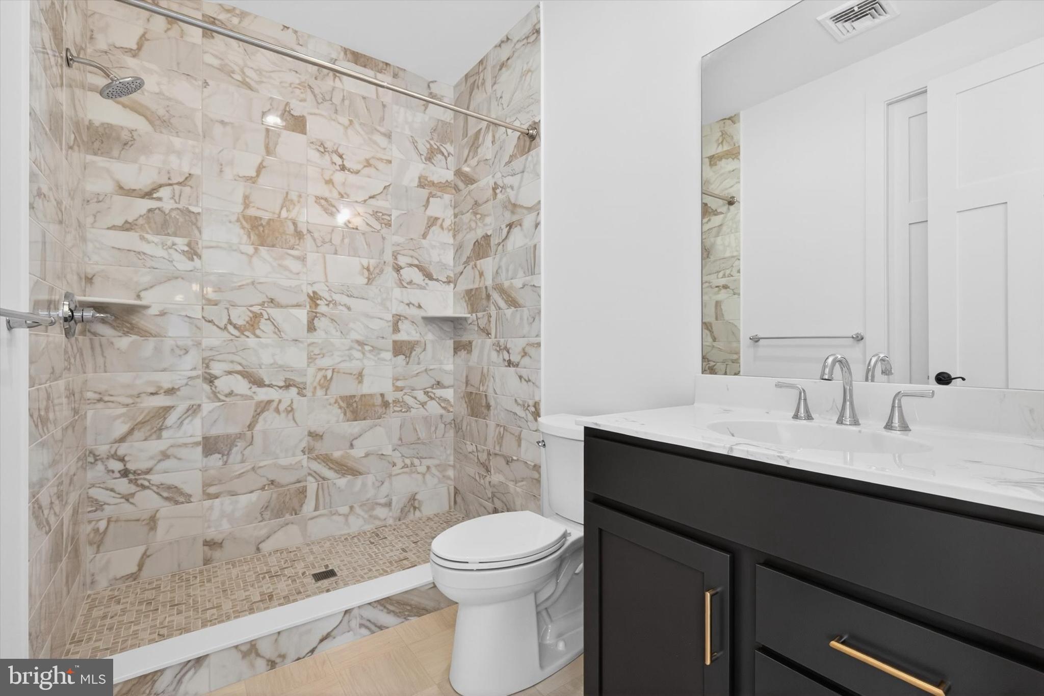 PINEHURST HILLS - Residential