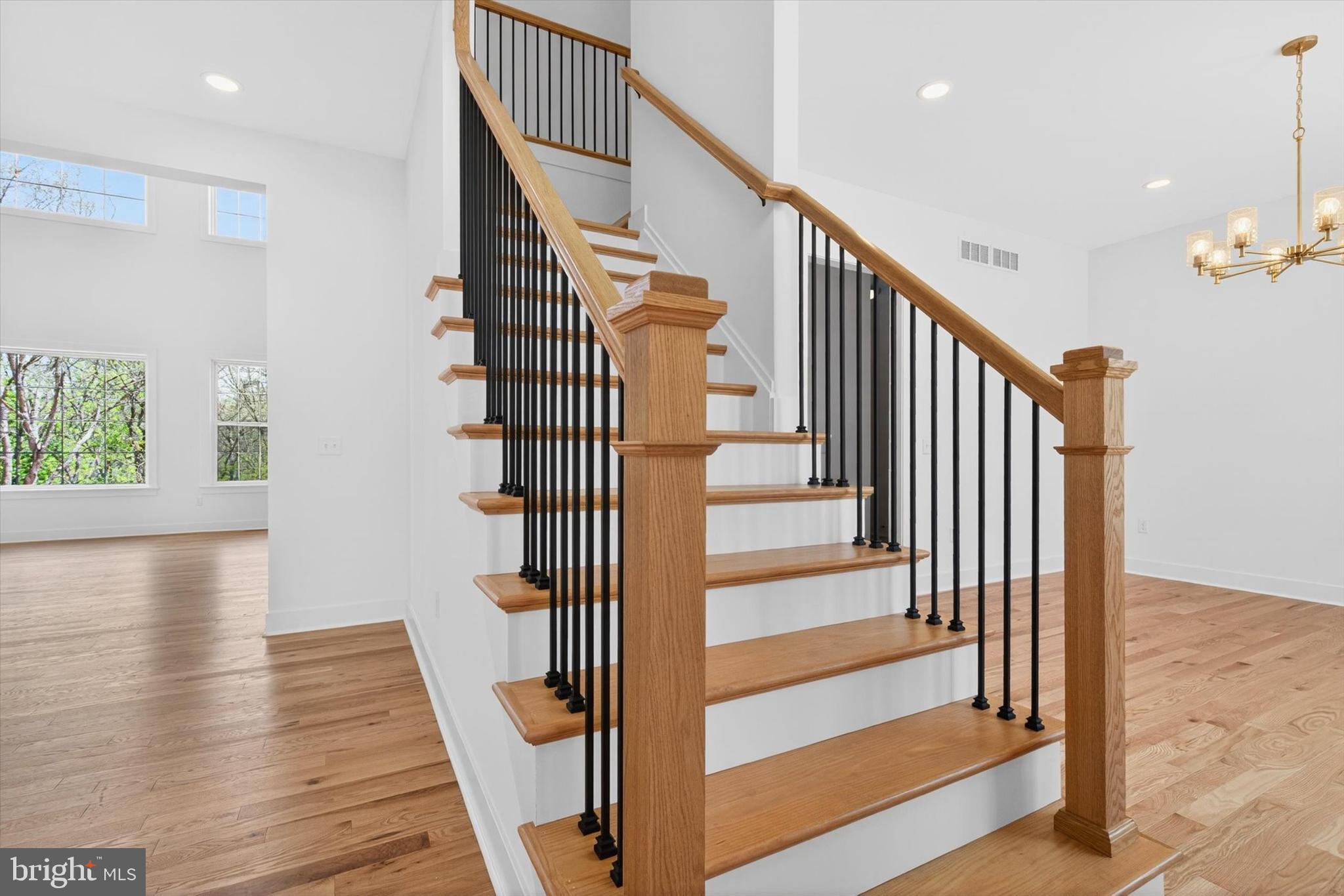 PINEHURST HILLS - Residential