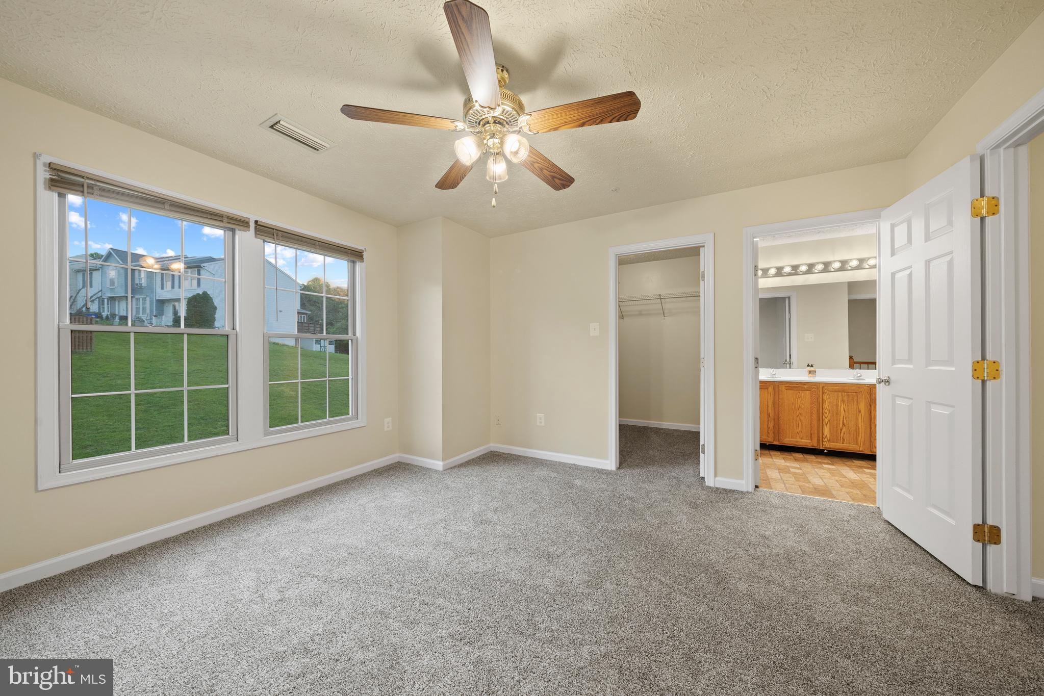 WYNDEMERE - Residential