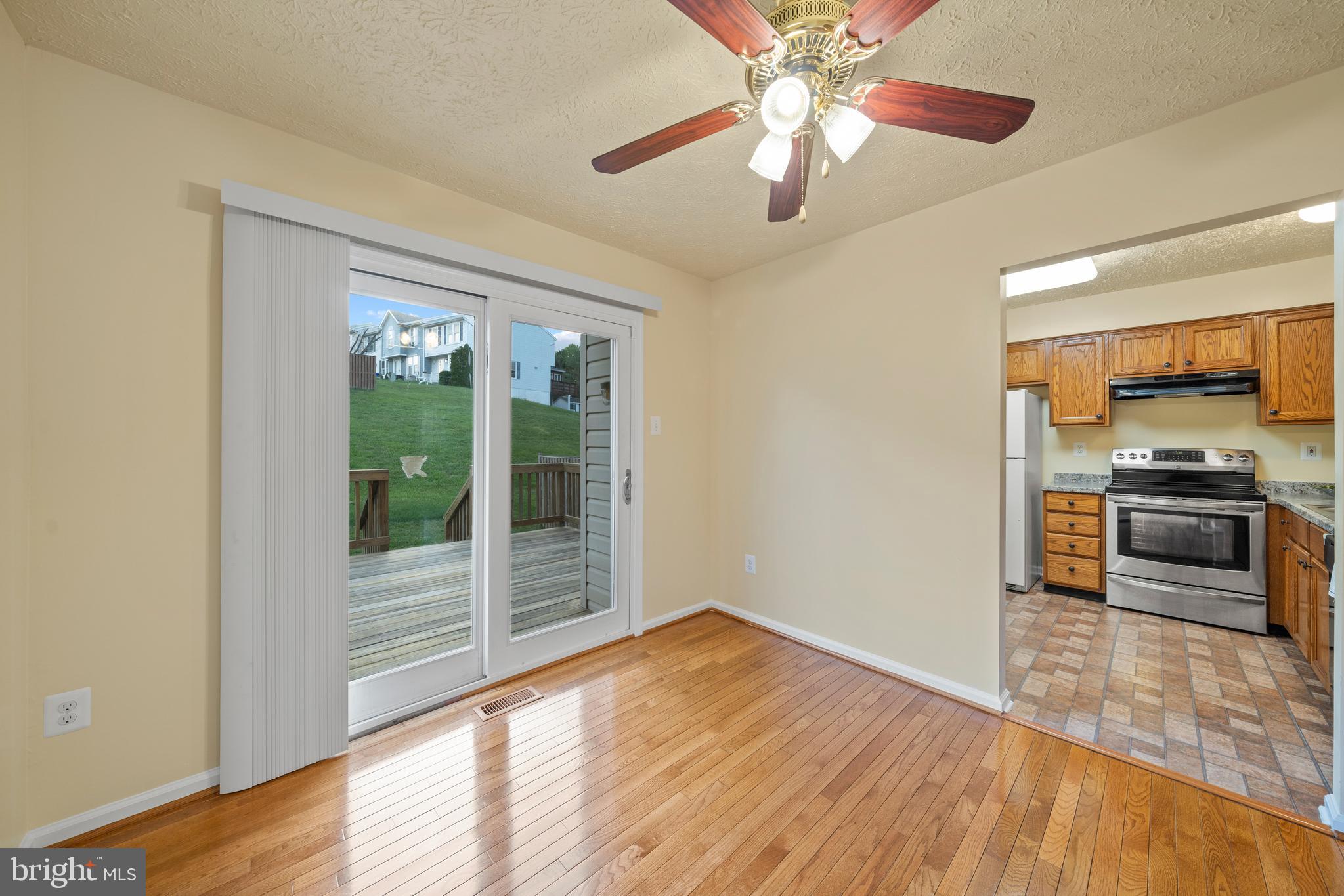 WYNDEMERE - Residential