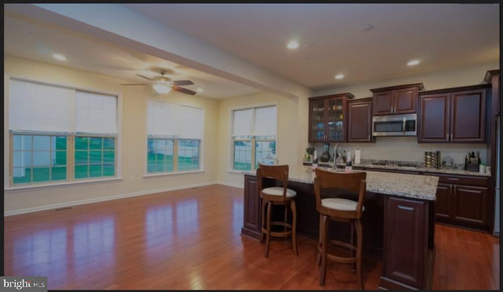 WOODMORE TOWNE CENTRE - Residential Lease