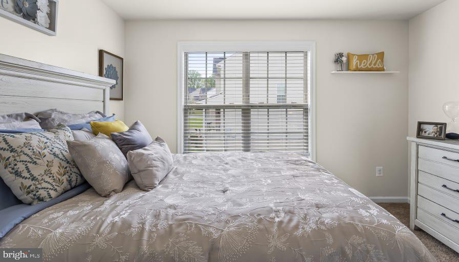 WOODMORE TOWNE CENTRE - Residential Lease