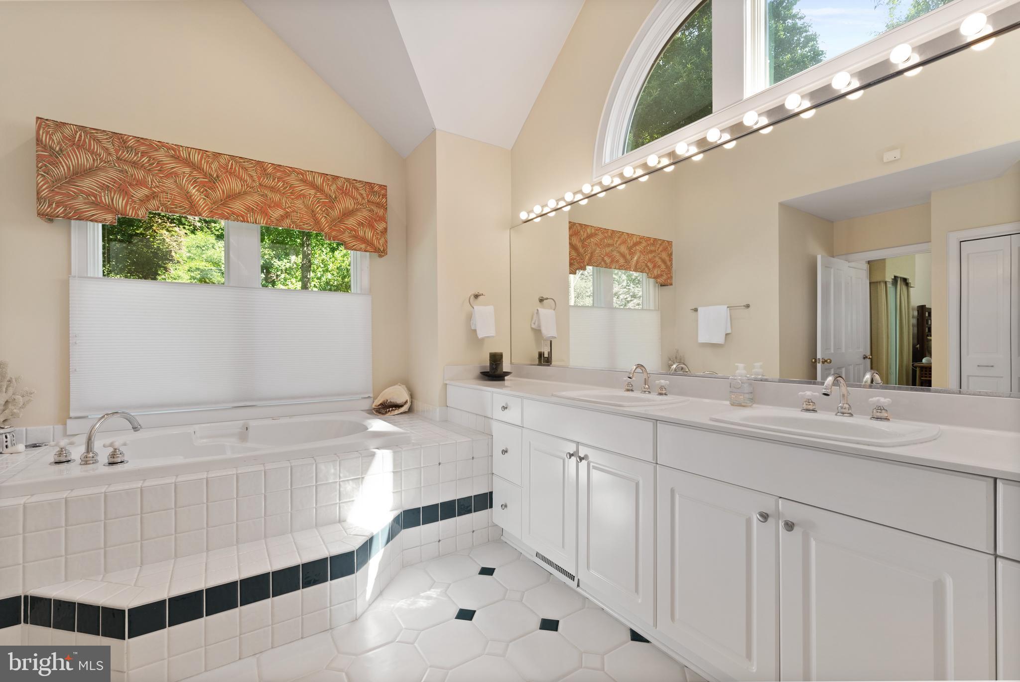 CHERRYSTONE - Residential