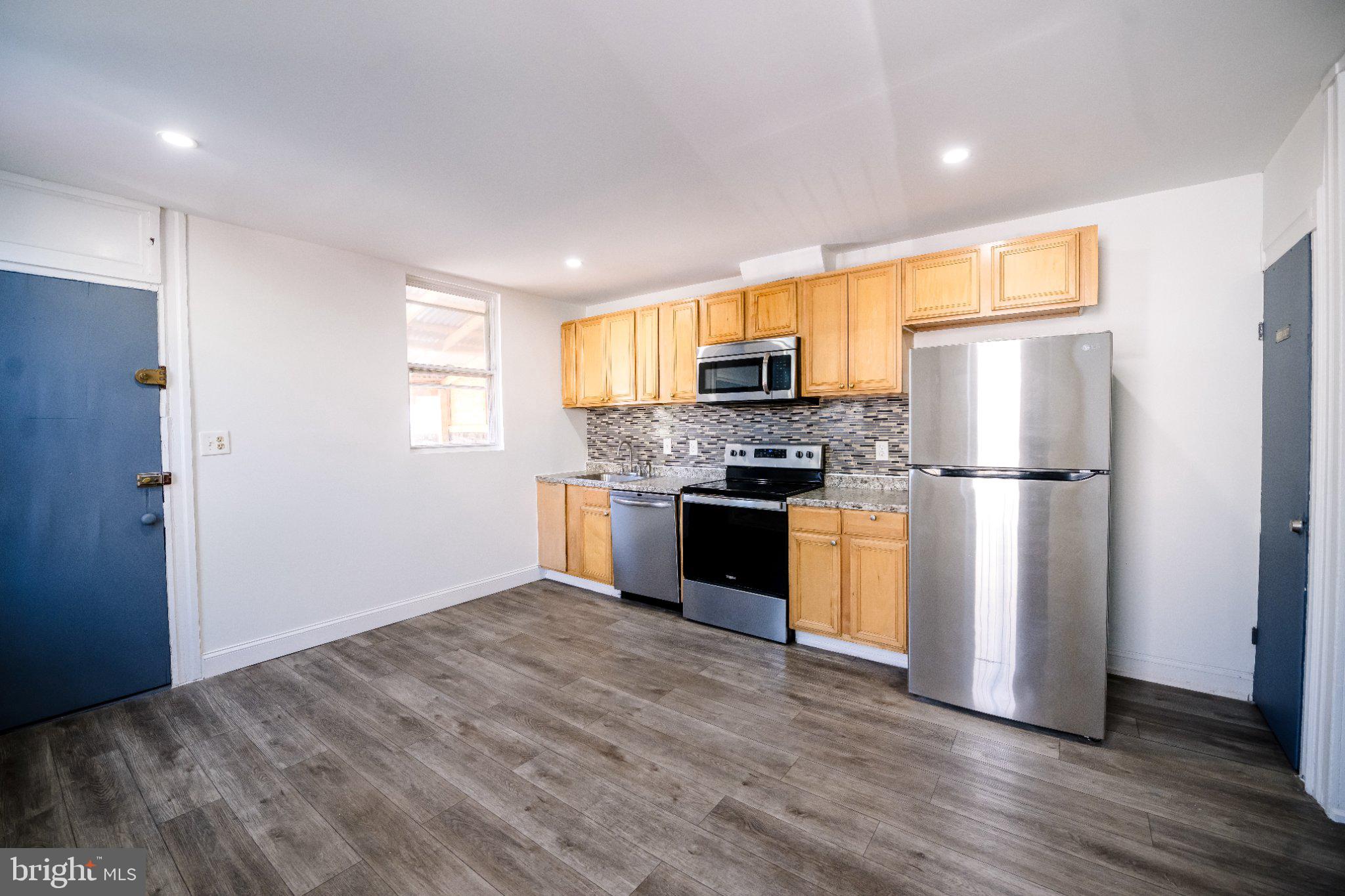 EAST BALTIMORE MIDWAY - Residential