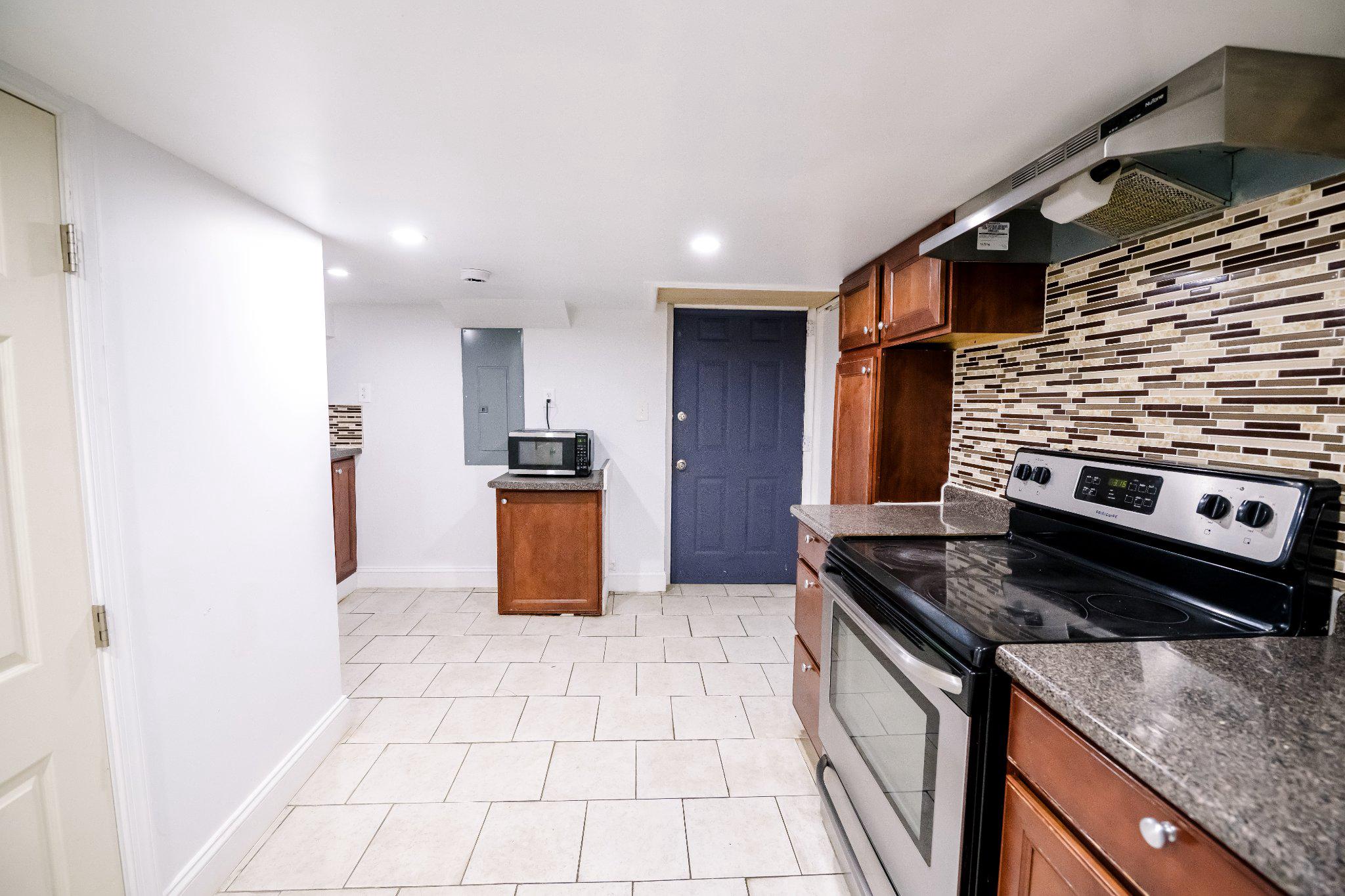 EAST BALTIMORE MIDWAY - Residential