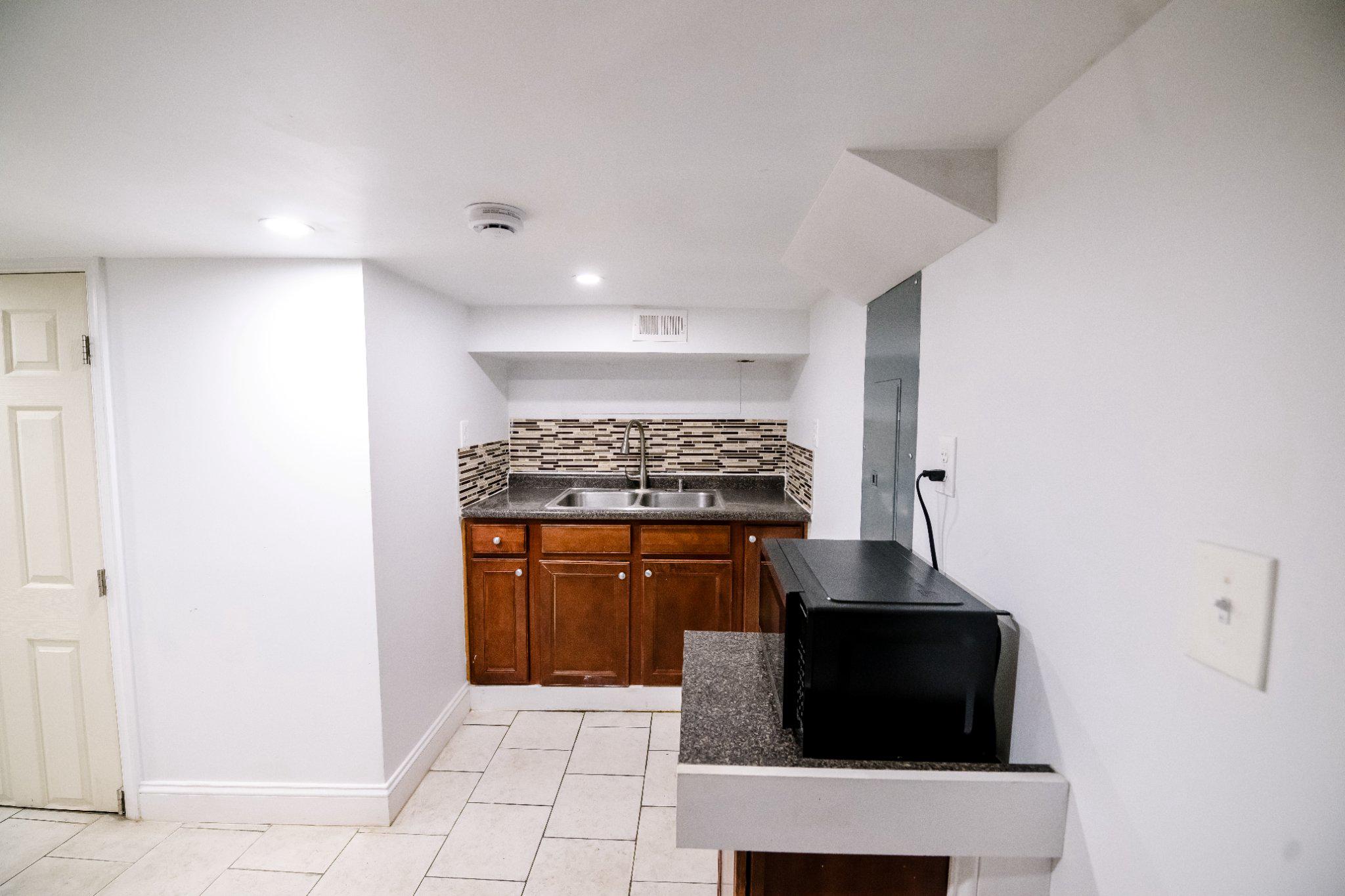 EAST BALTIMORE MIDWAY - Residential