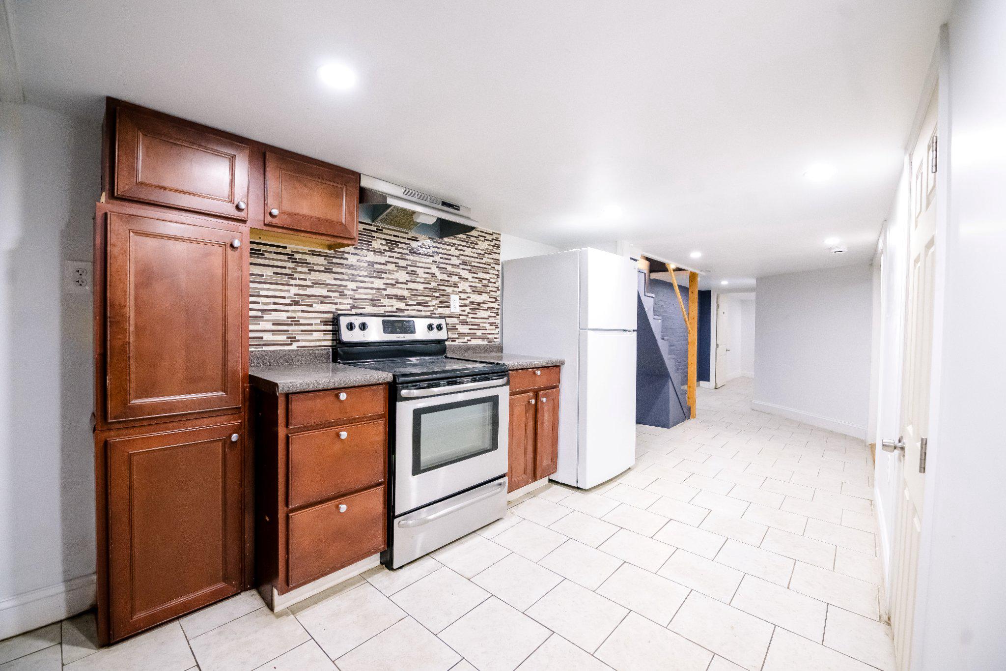 EAST BALTIMORE MIDWAY - Residential