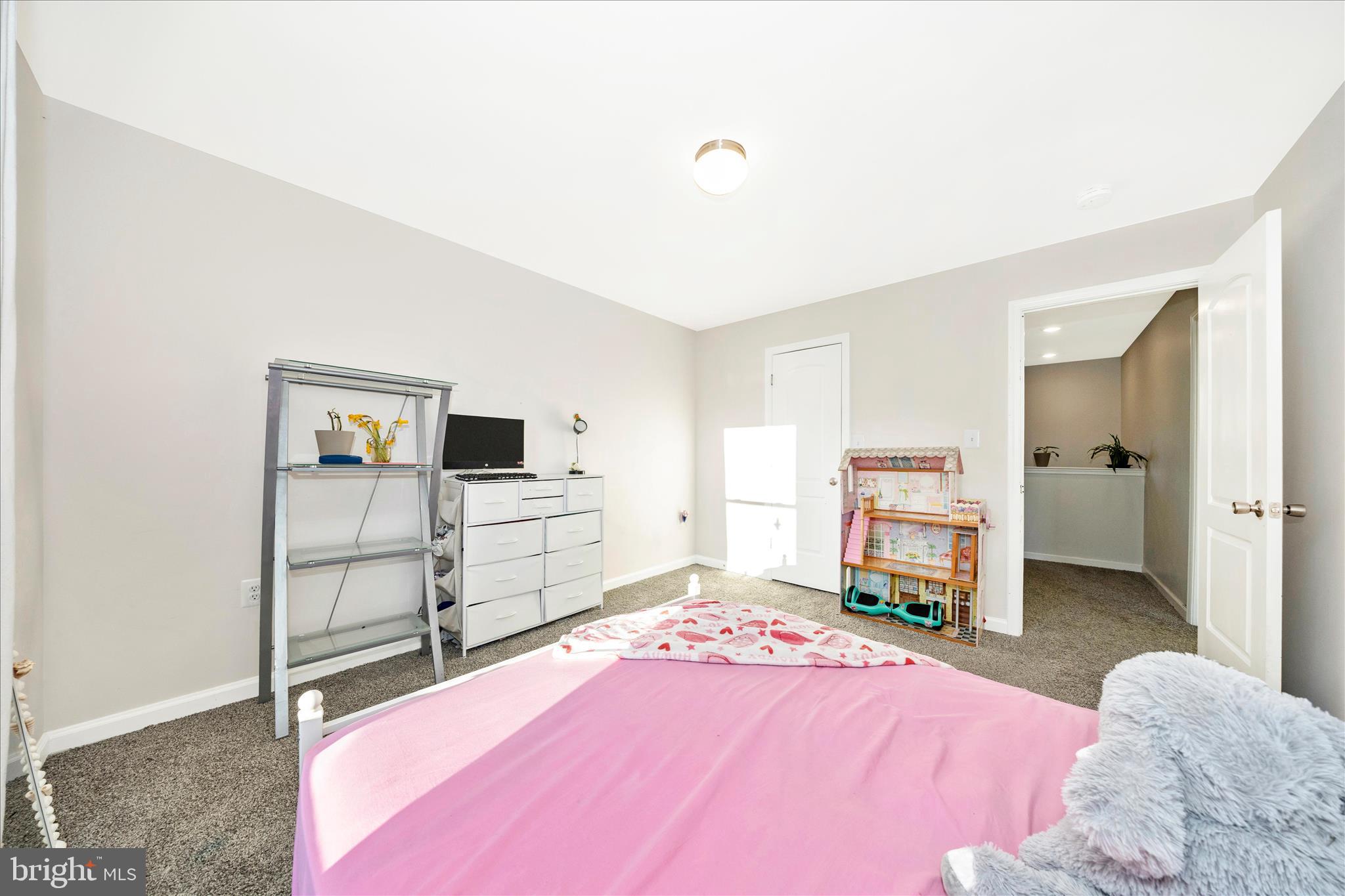 BROOKFIELD - Residential