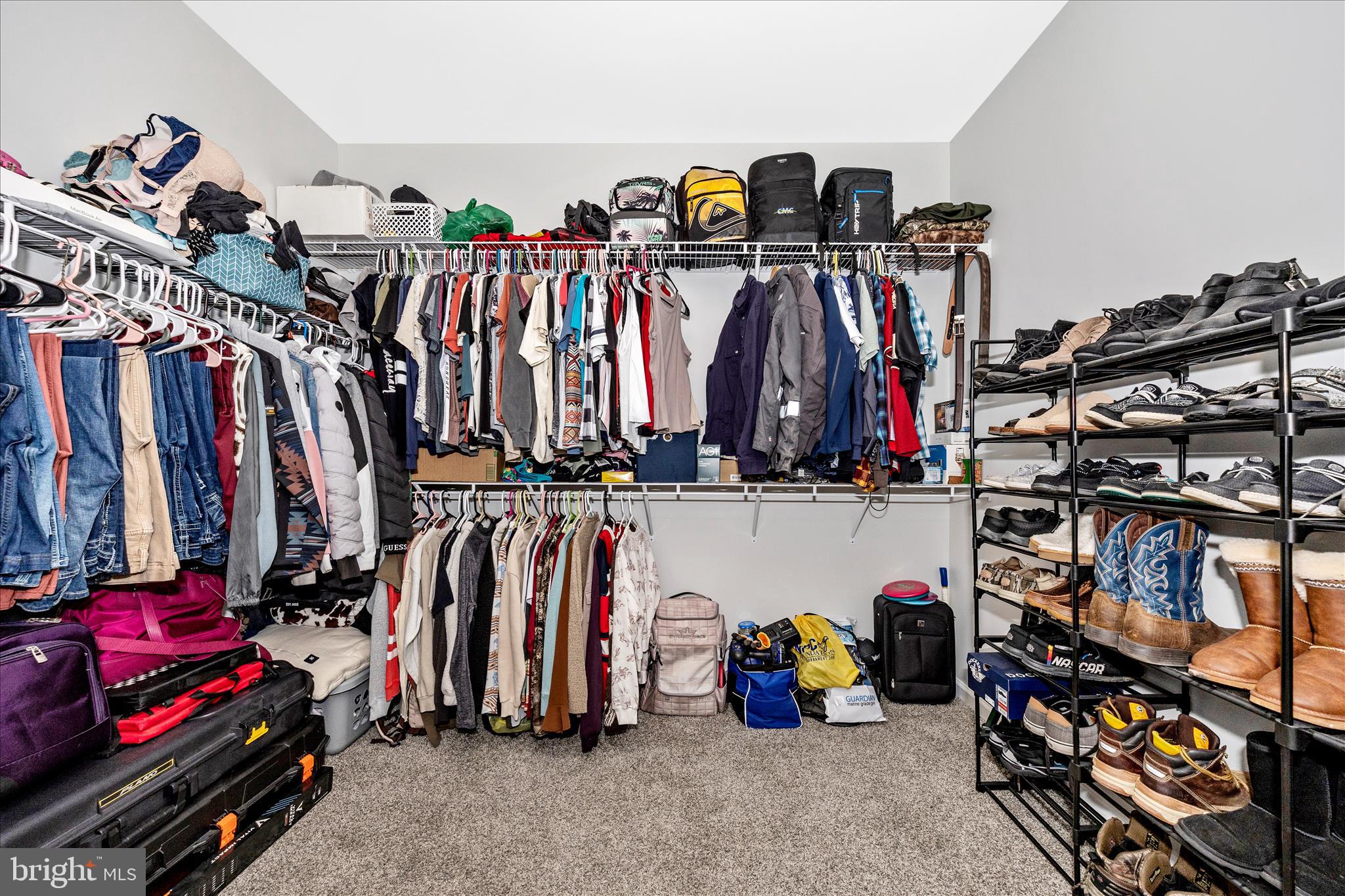 BROOKFIELD - Residential