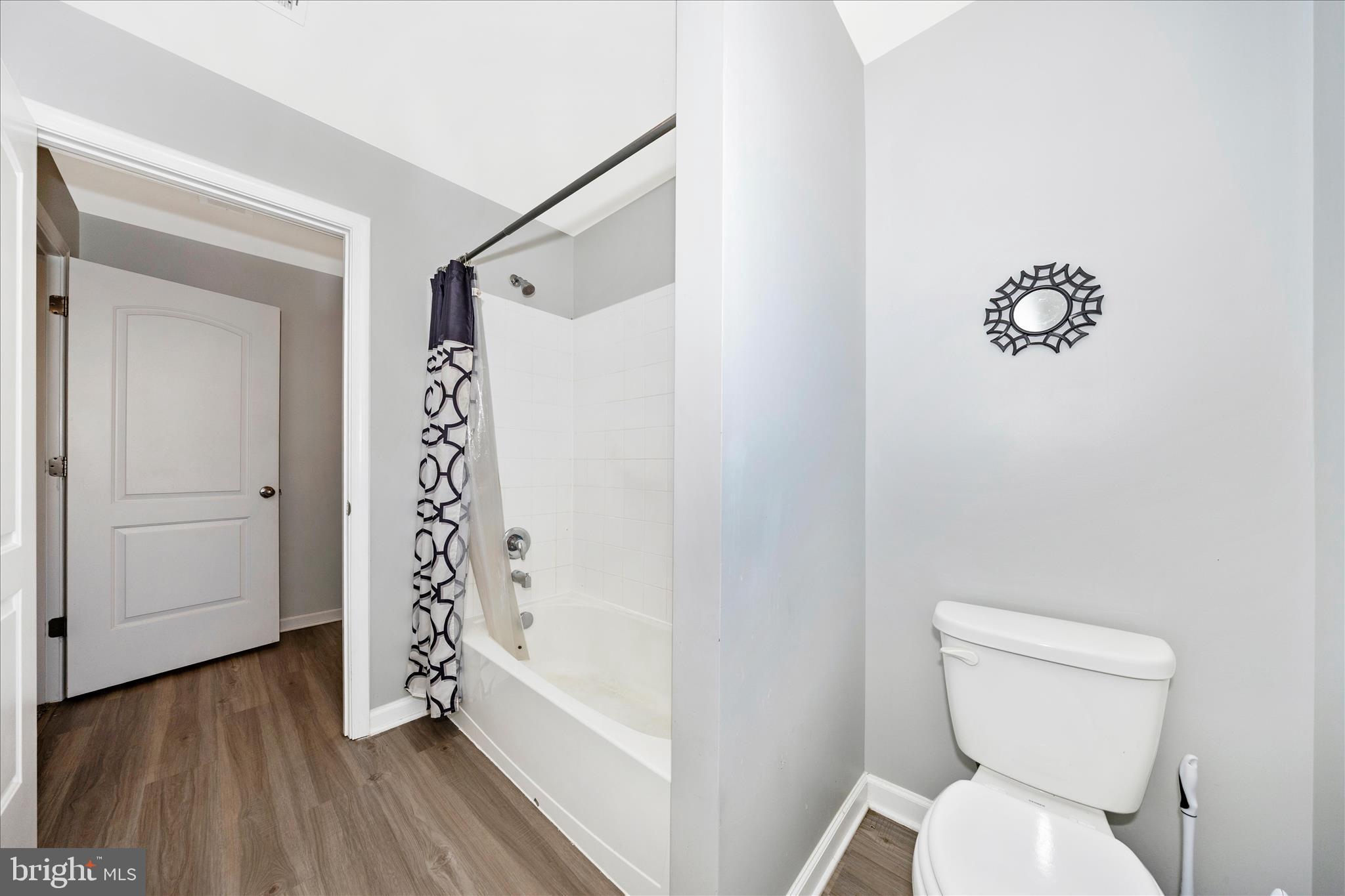 BROOKFIELD - Residential