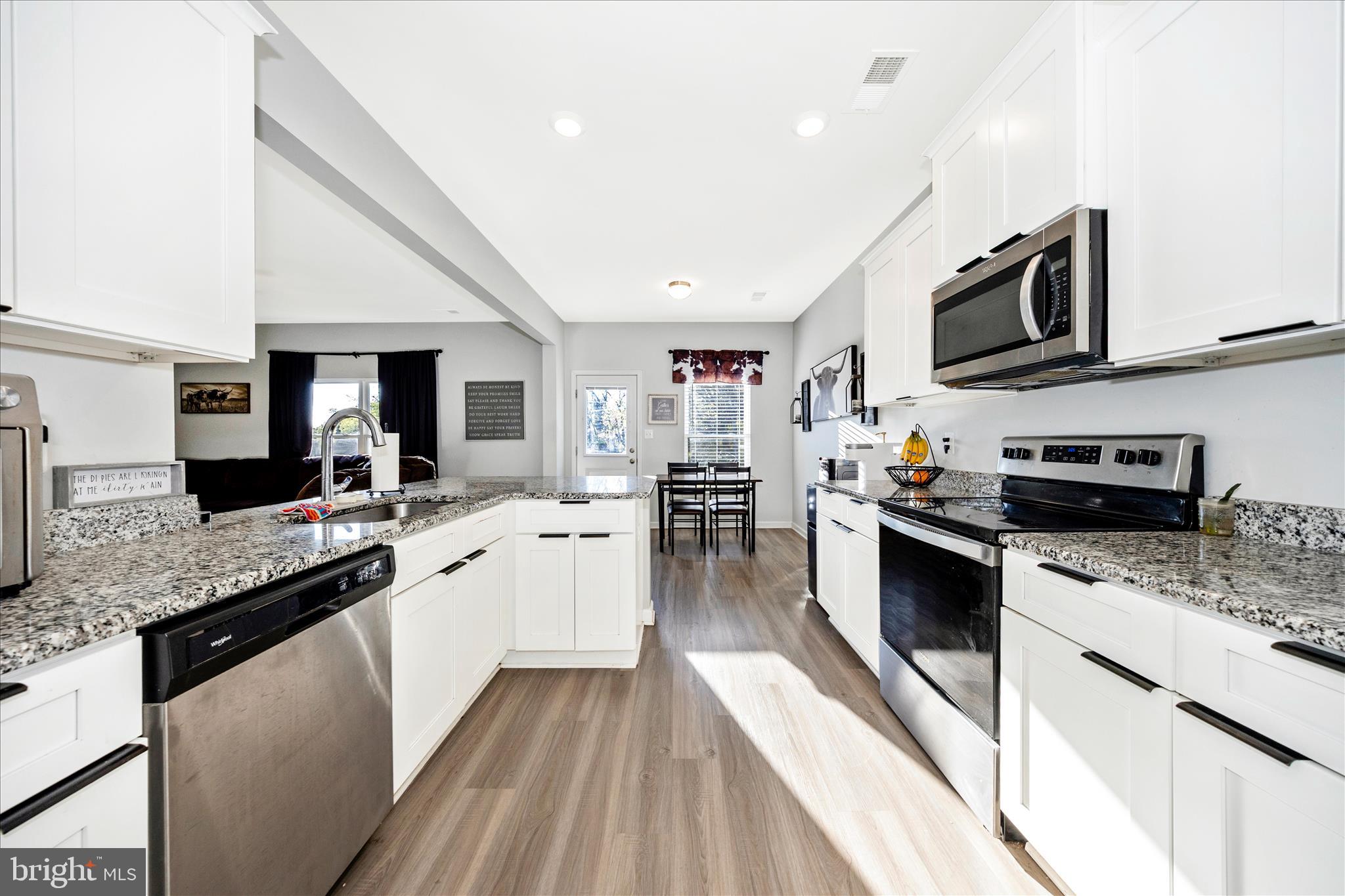 BROOKFIELD - Residential