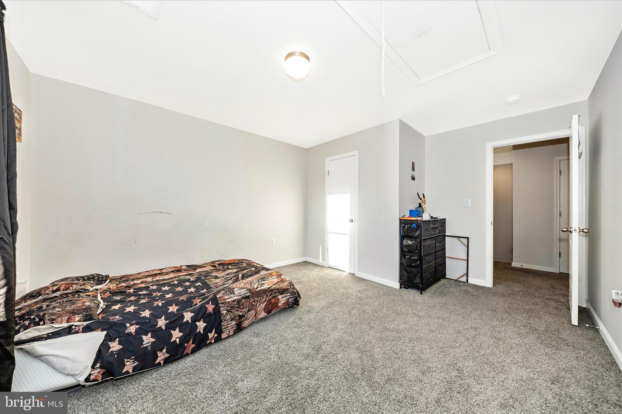 BROOKFIELD - Residential