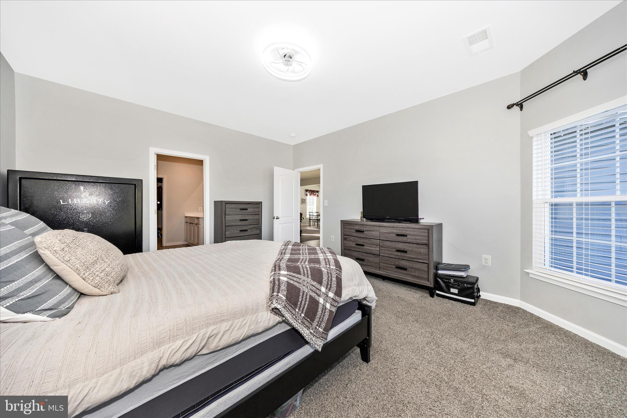 BROOKFIELD - Residential