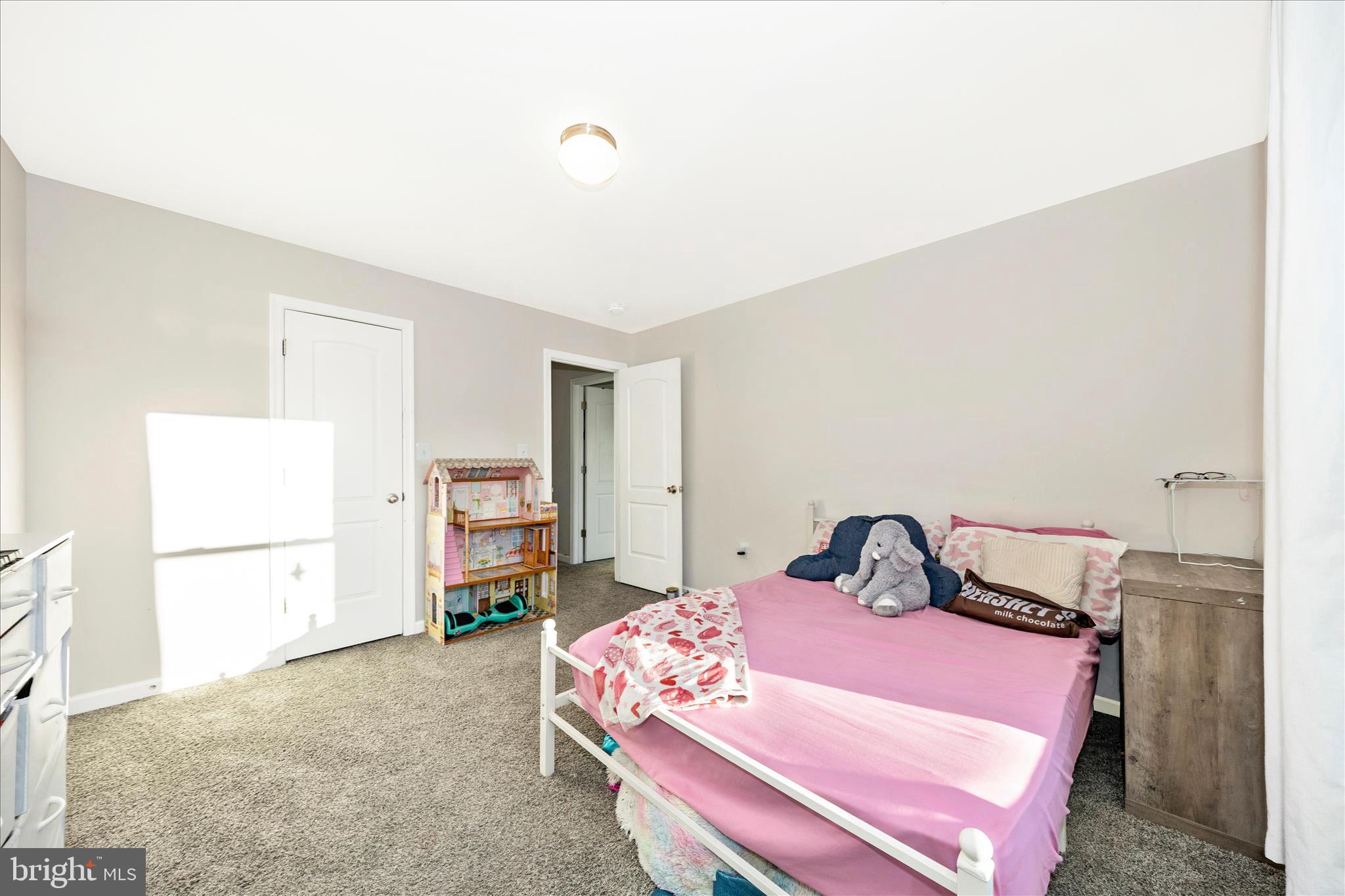 BROOKFIELD - Residential