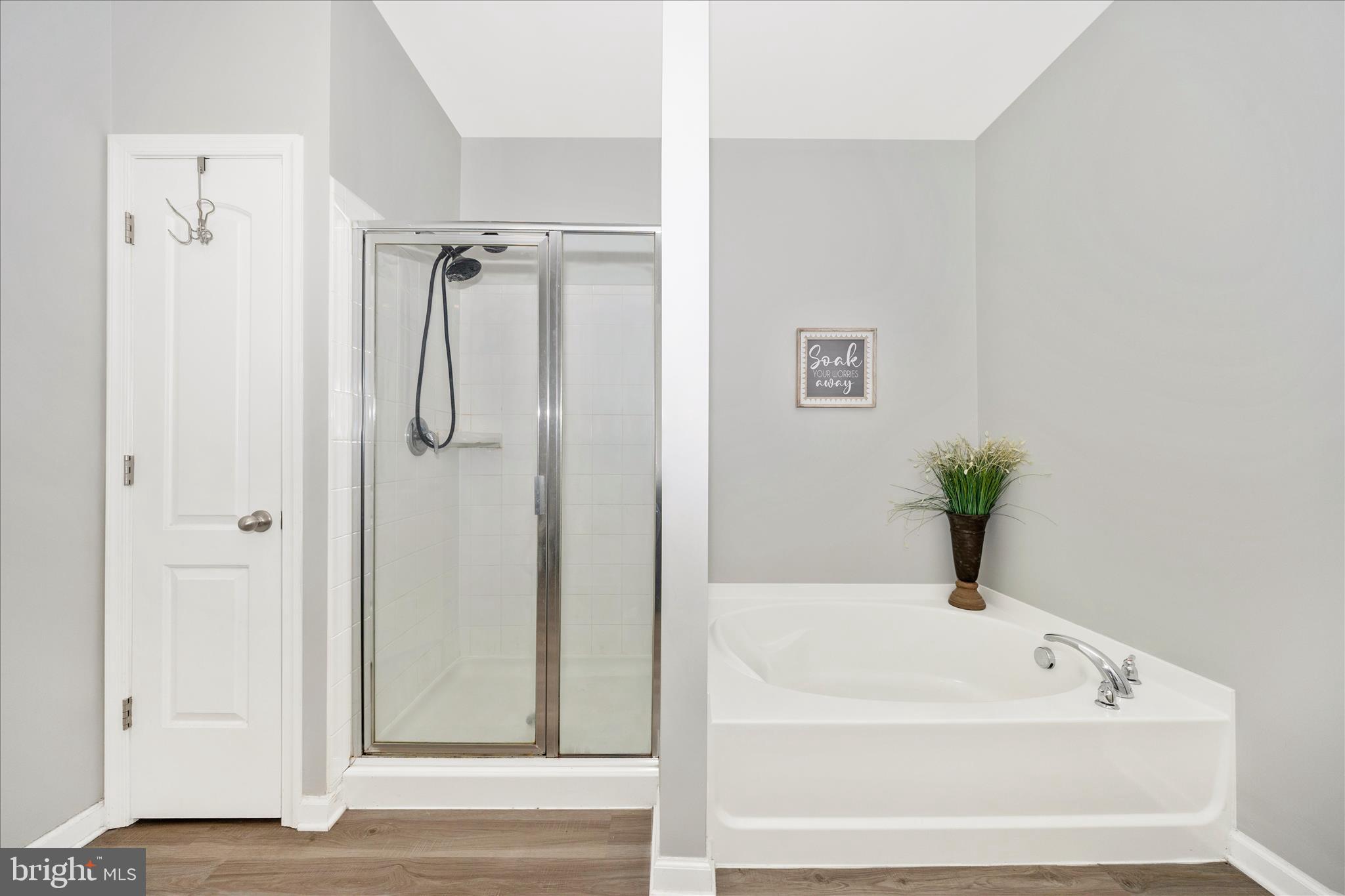 BROOKFIELD - Residential