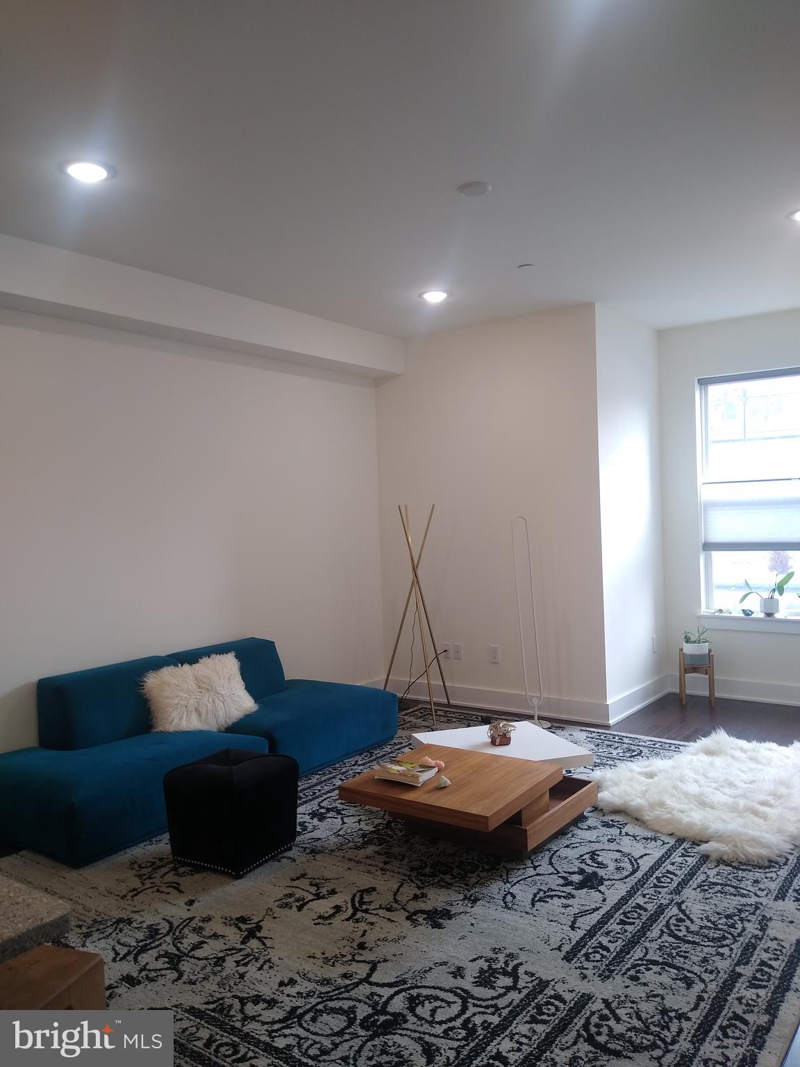 OLDE KENSINGTON - Residential