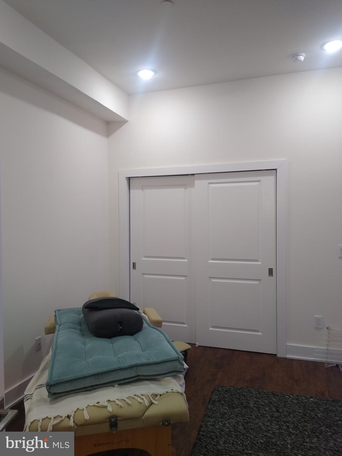 OLDE KENSINGTON - Residential