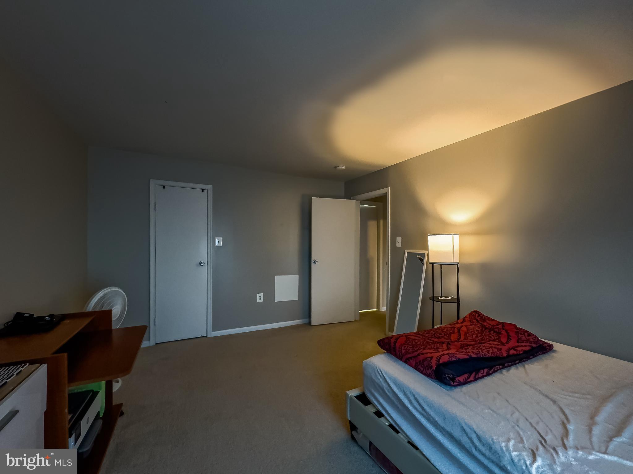 STONINGTON CONDOMINIUMS - Residential