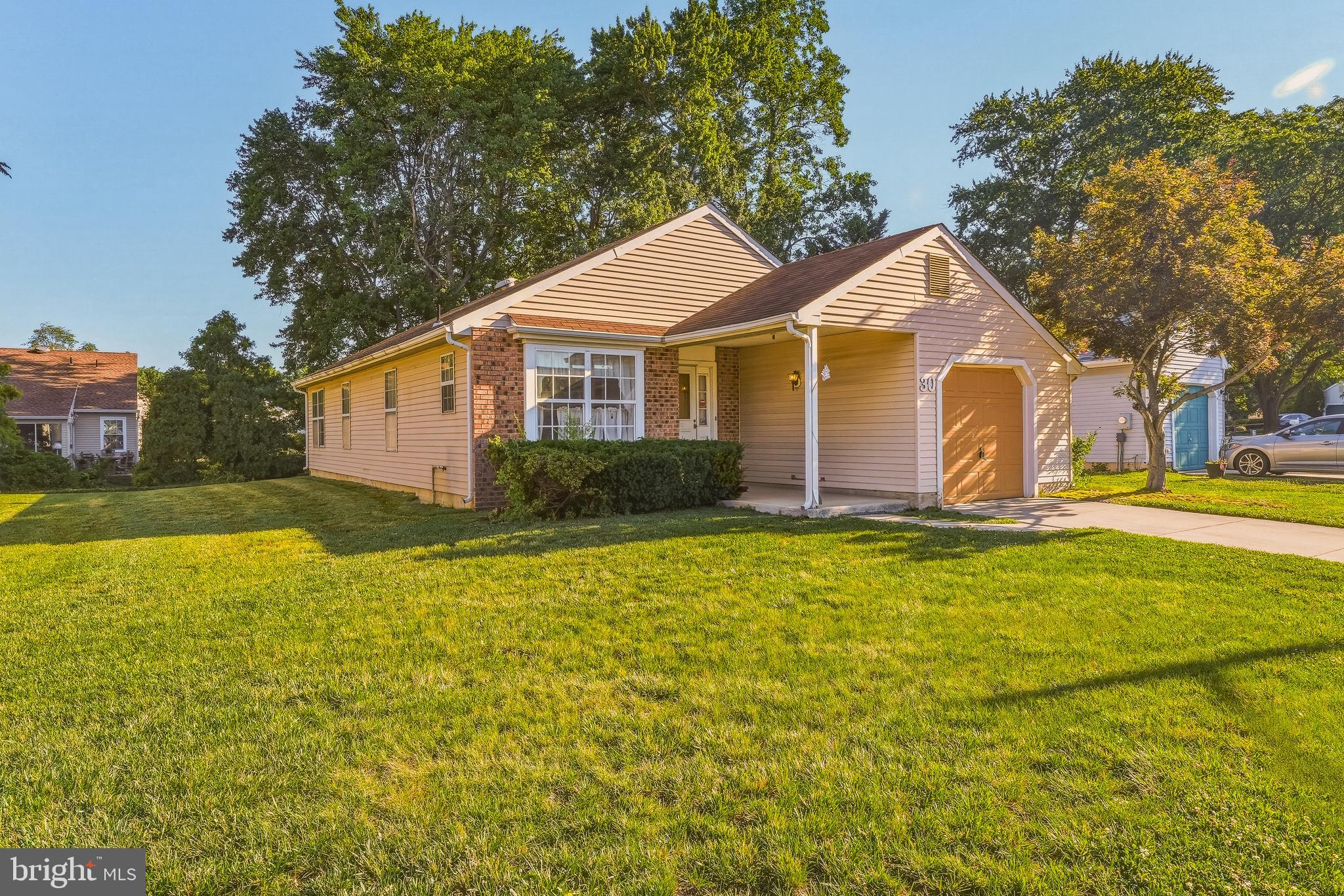 30 KELLY DRIVE