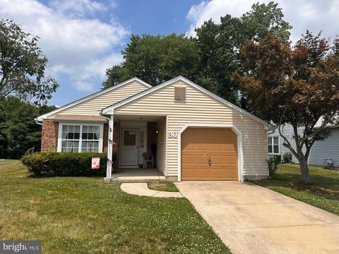 Homes For Sale - 30 Kelly Drive<br/> DEPTFORD, NJ 08096
