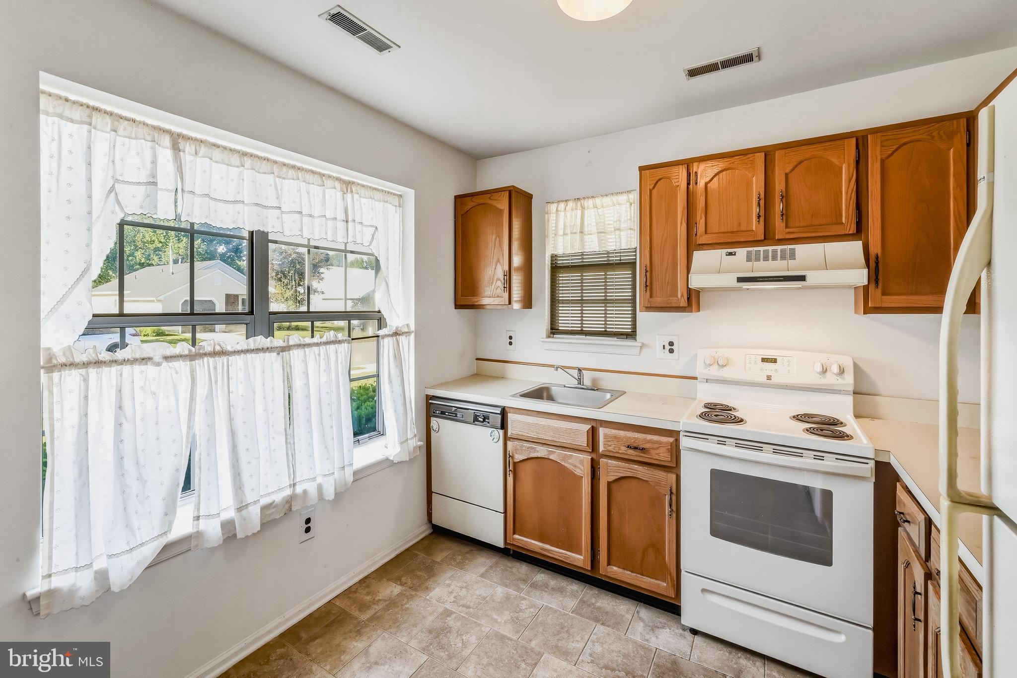 30 KELLY DRIVE