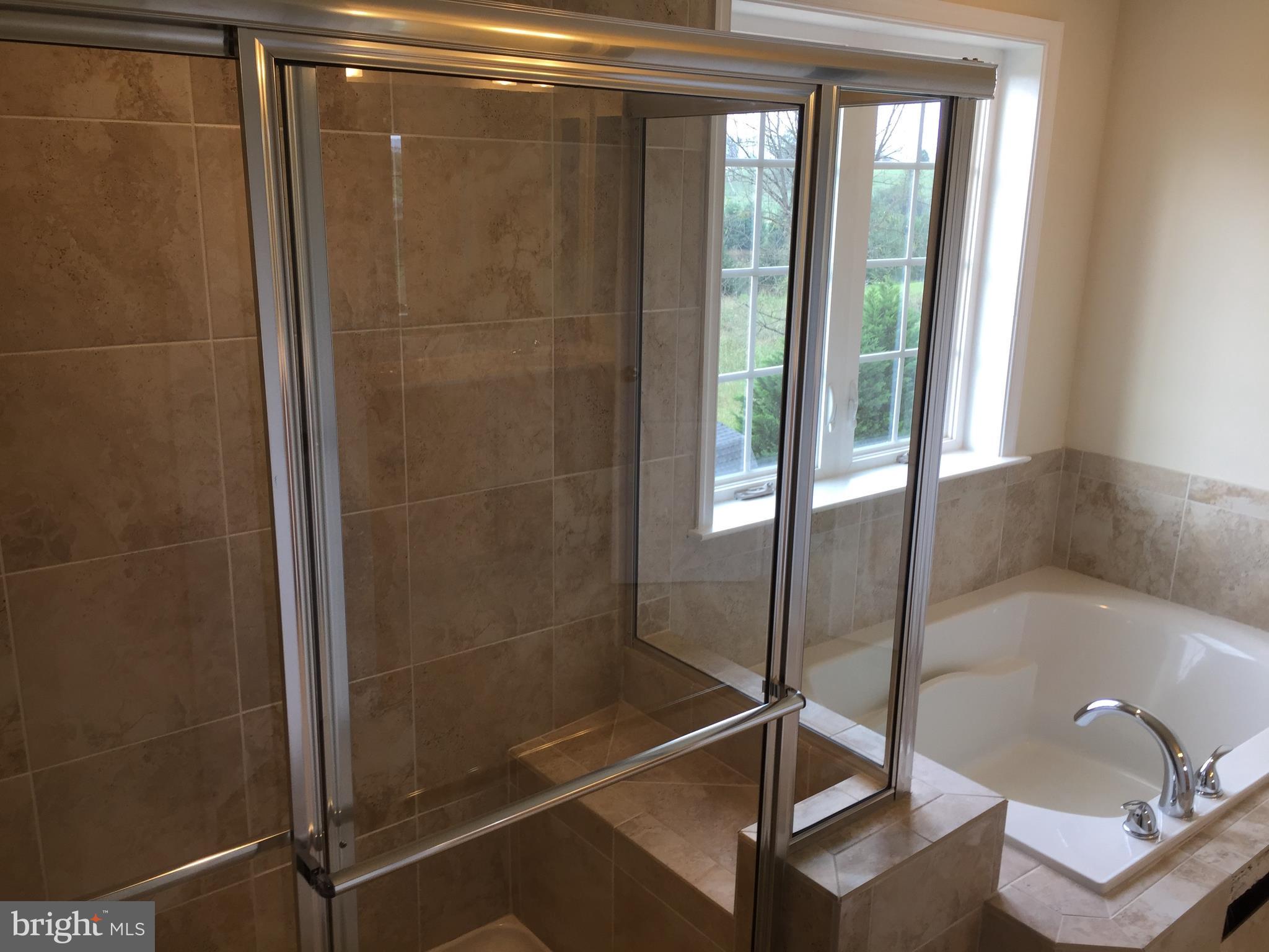 ARCHERS ROCK - Residential