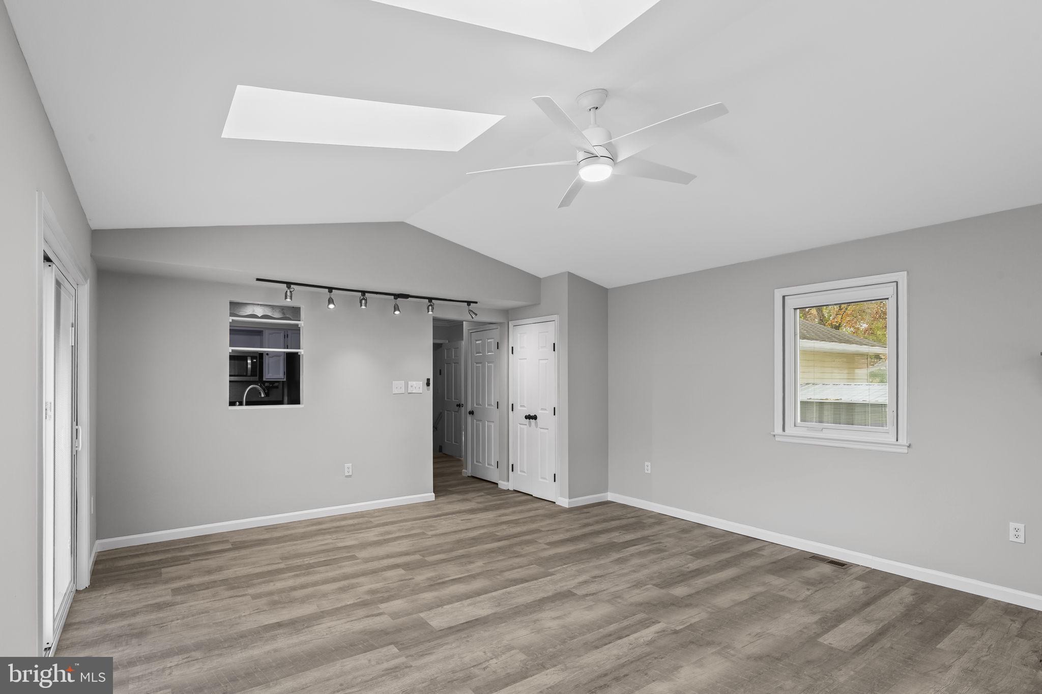 ANDORICK ACRES - Residential