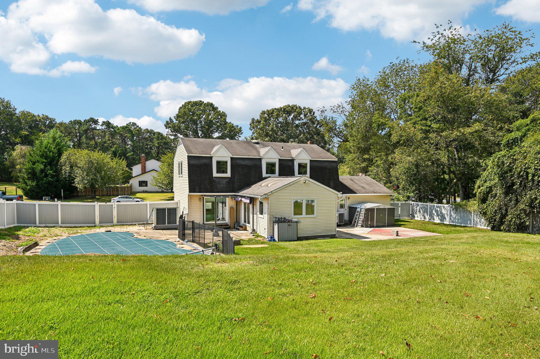 ANDORICK ACRES - Residential