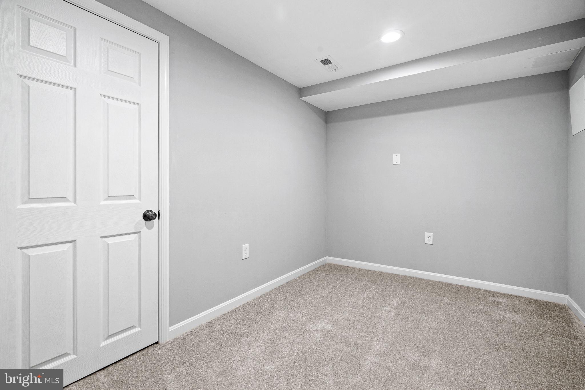 EDGE MEAD - Residential