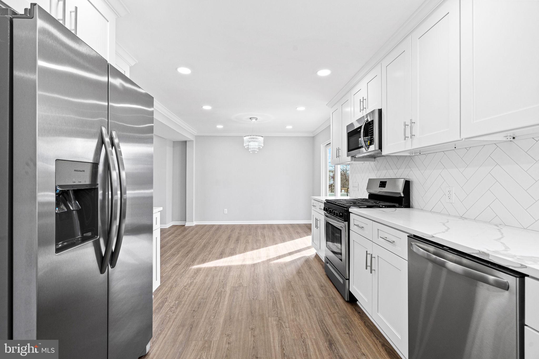 EDGE MEAD - Residential