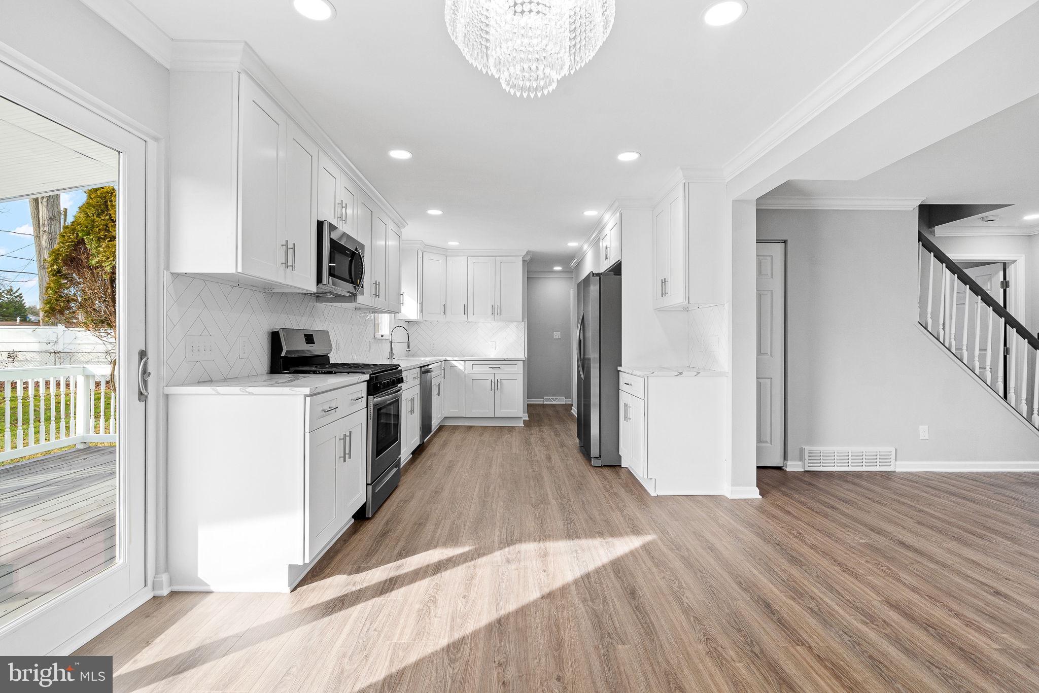 EDGE MEAD - Residential