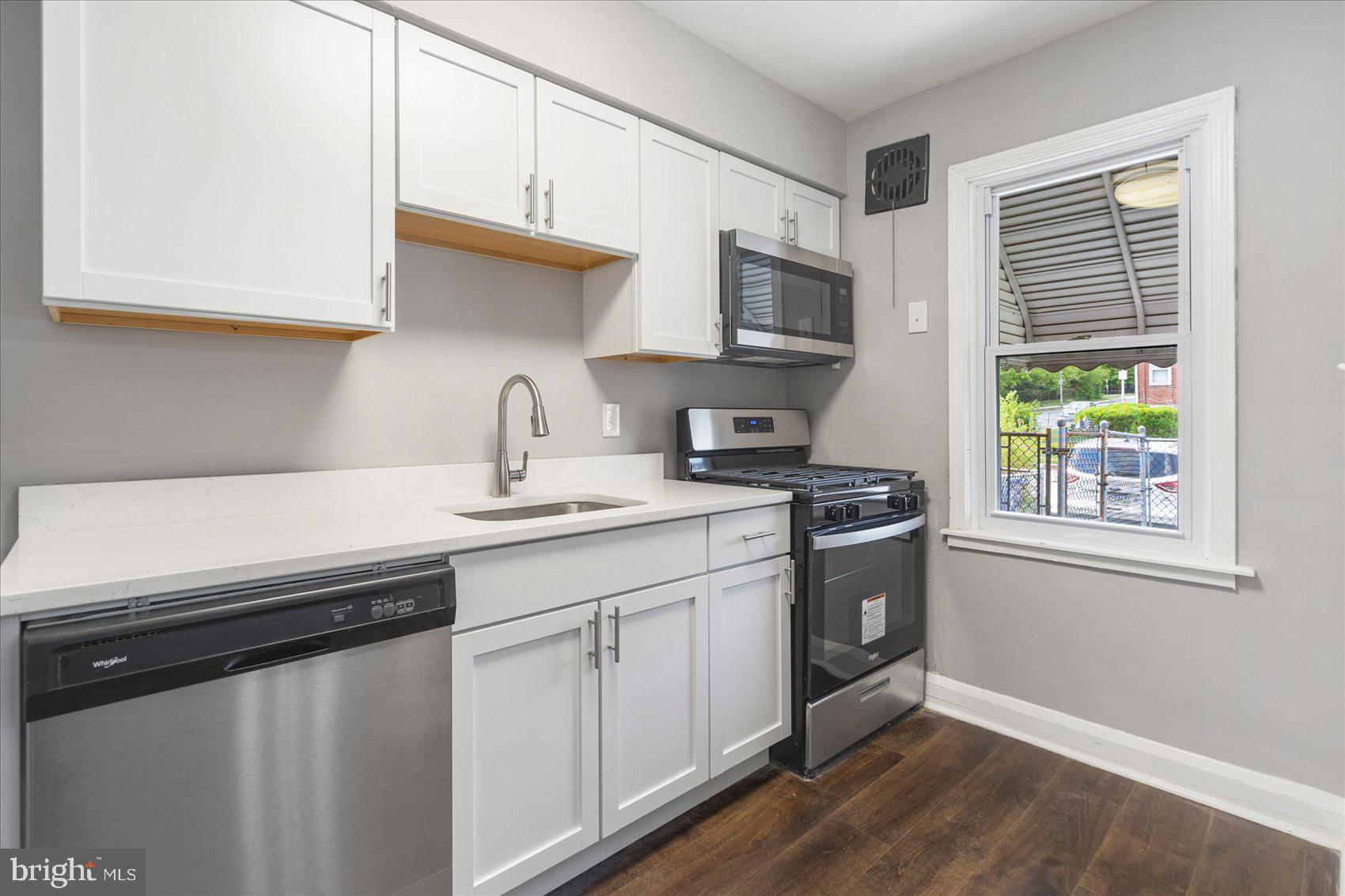 CAMERON VILLAGE - Residential