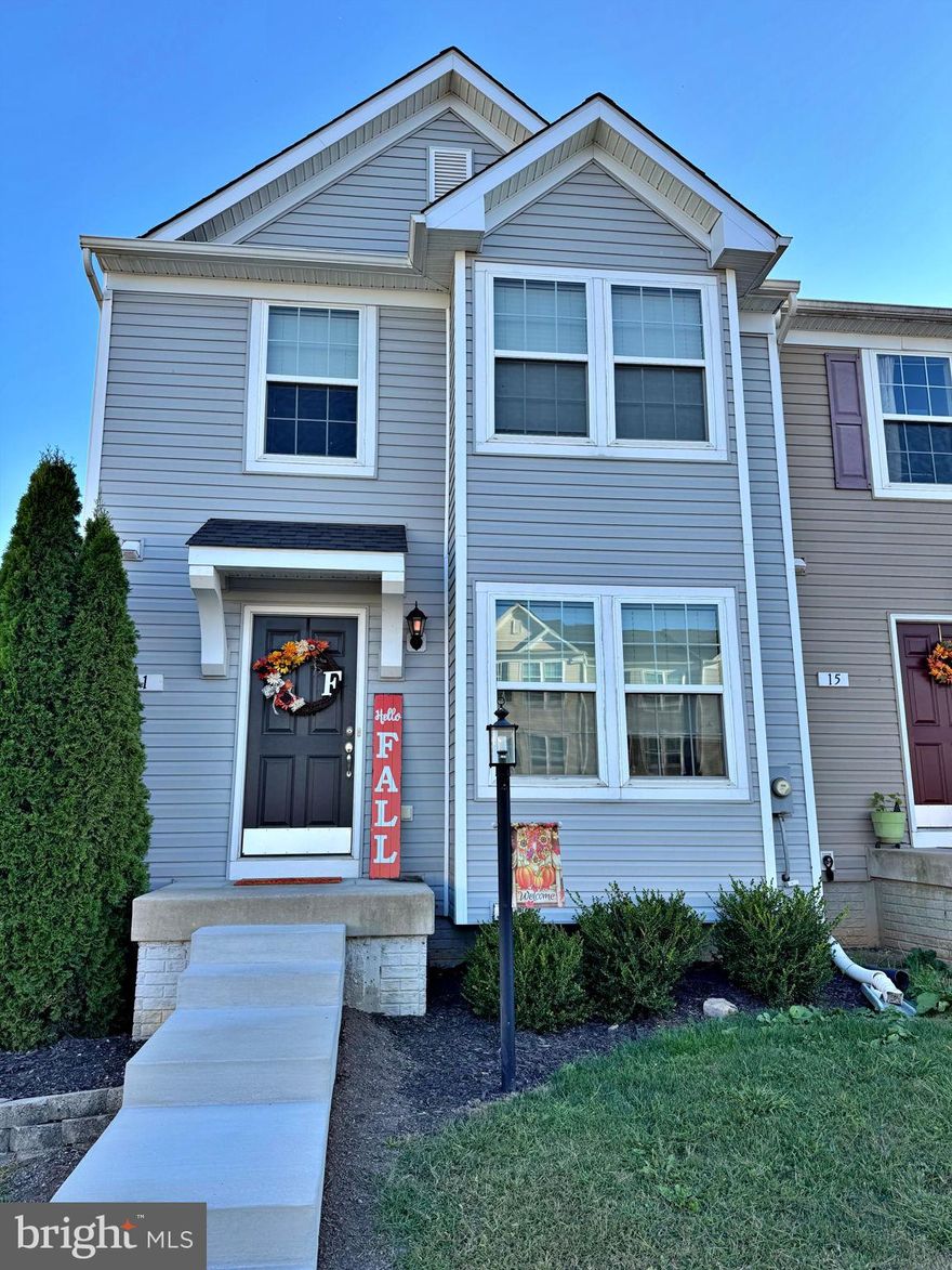 Step into this beautiful end unit at the much desired Kensington Terrace neighborhood.  Home features 3 bedrooms 2 1/2 baths with loads of upgrades.   Kitchen boasts stainless appliances, center island, granite countertops, 42 inch cabinet upgrade and pendant lights.   8 ft morning room extension off the kitchen  makes this home very spacious and adds loads of natural light.    Upstairs the primary bedroom carries the 8 ft extension and double windows.  Primary bath features separate shower, soaking tub and double sinks.  Home has a full unfinished basement with a rough in for an additional bathroom, walkout doors to the rear.