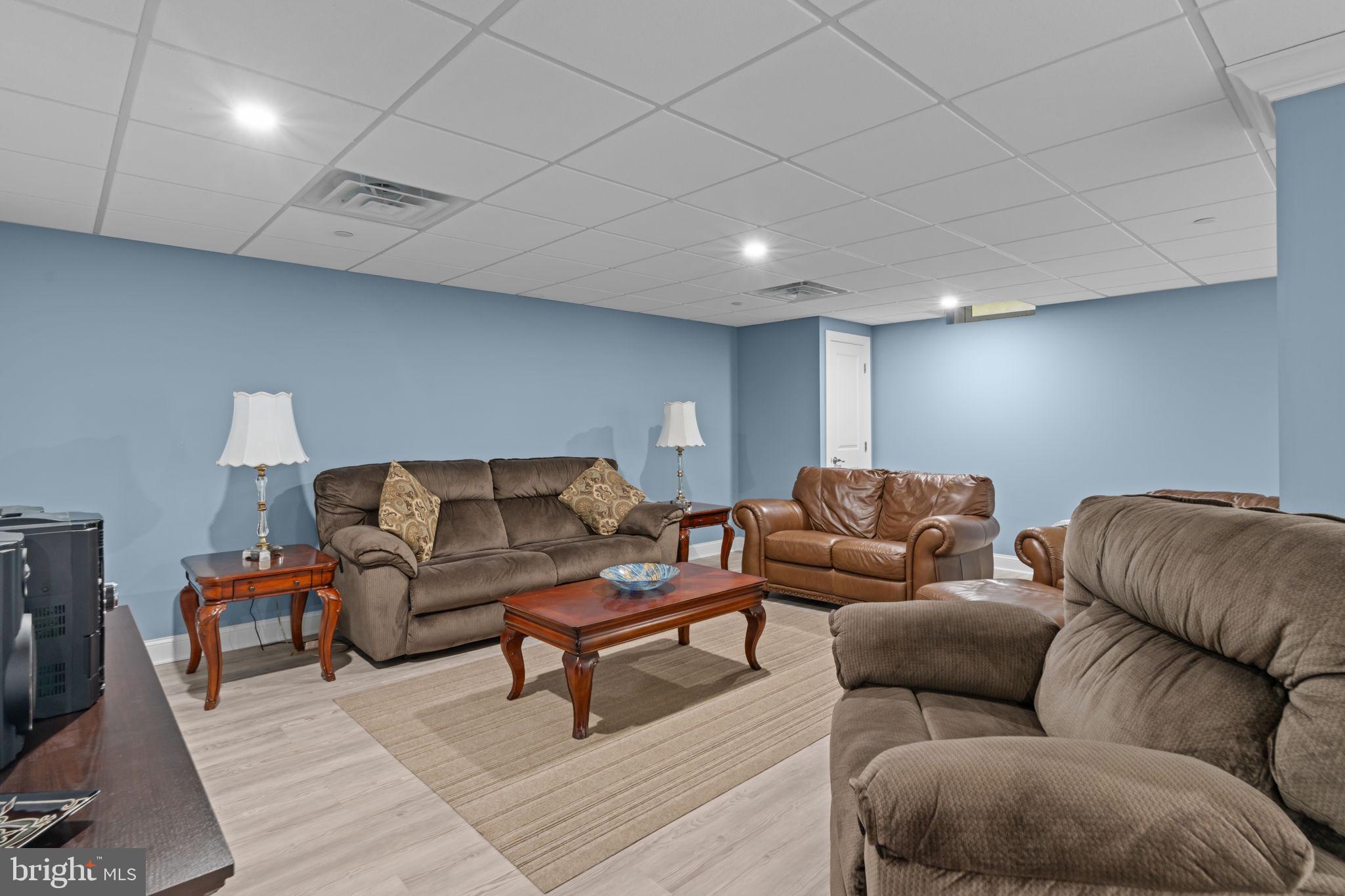 REGENCY AT YARDLEY - Residential