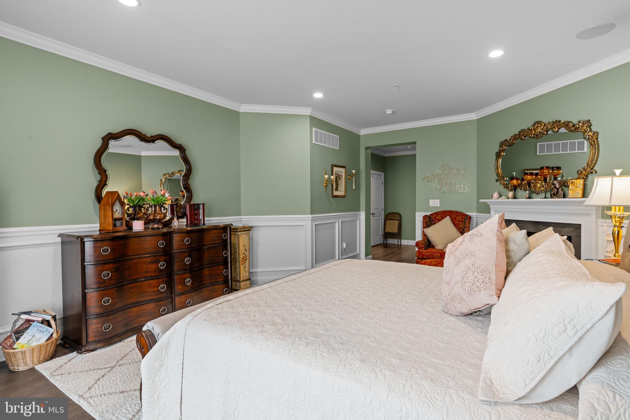 REGENCY AT YARDLEY - Residential