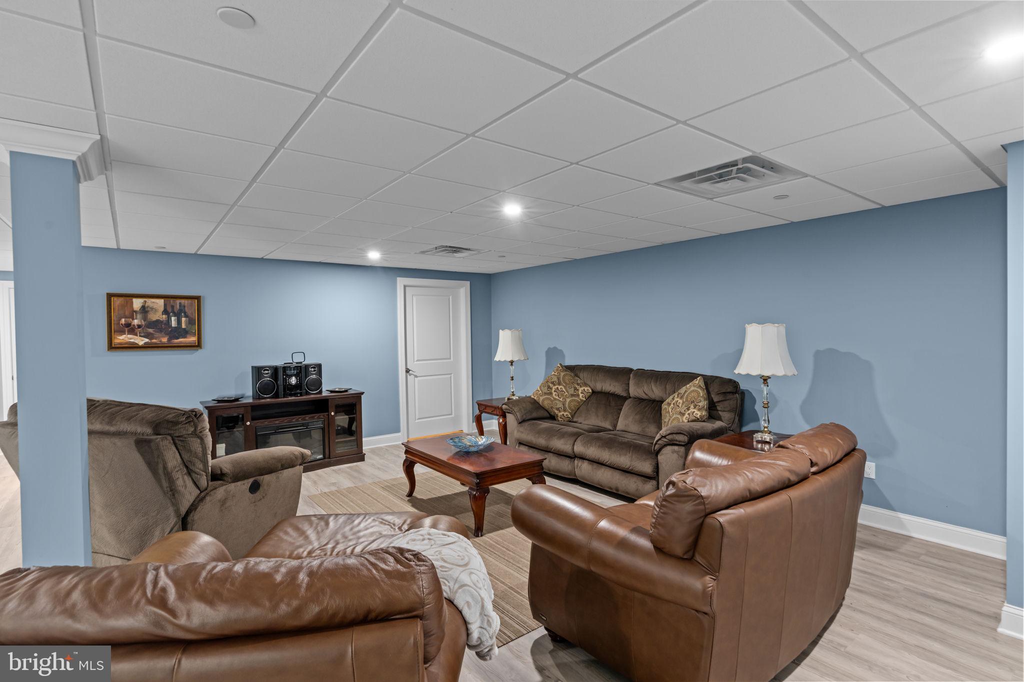 REGENCY AT YARDLEY - Residential