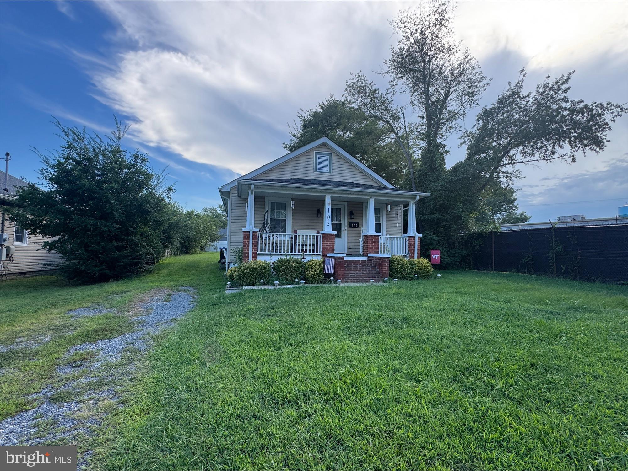 102 HILLCREST DRIVE