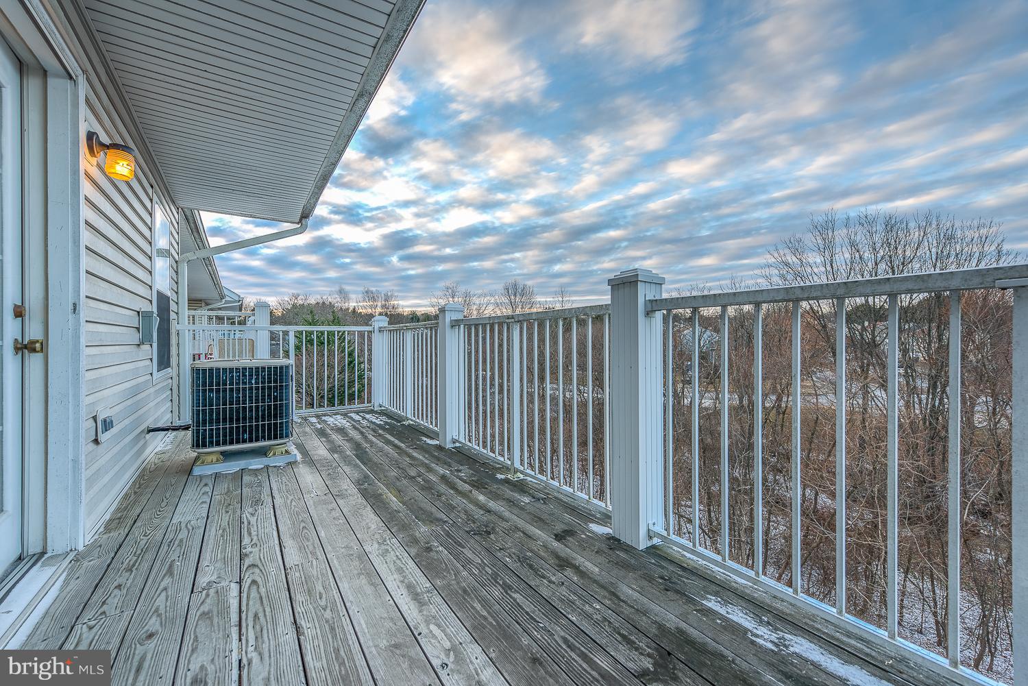 FIELDS - Residential Lease