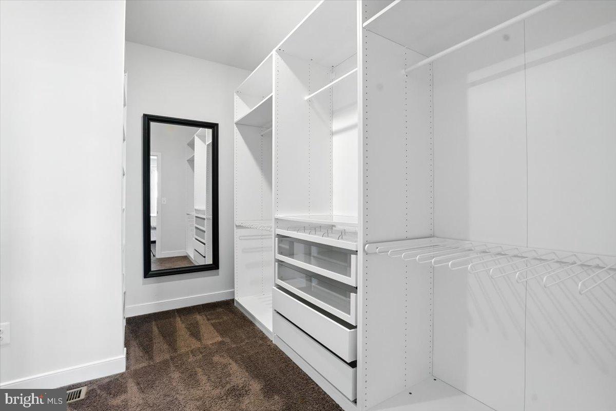 BRAMBLETON TOWN CENTER - Residential Lease