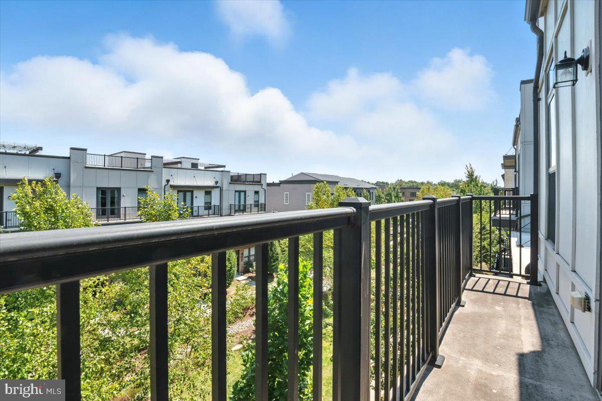 BRAMBLETON TOWN CENTER - Residential Lease